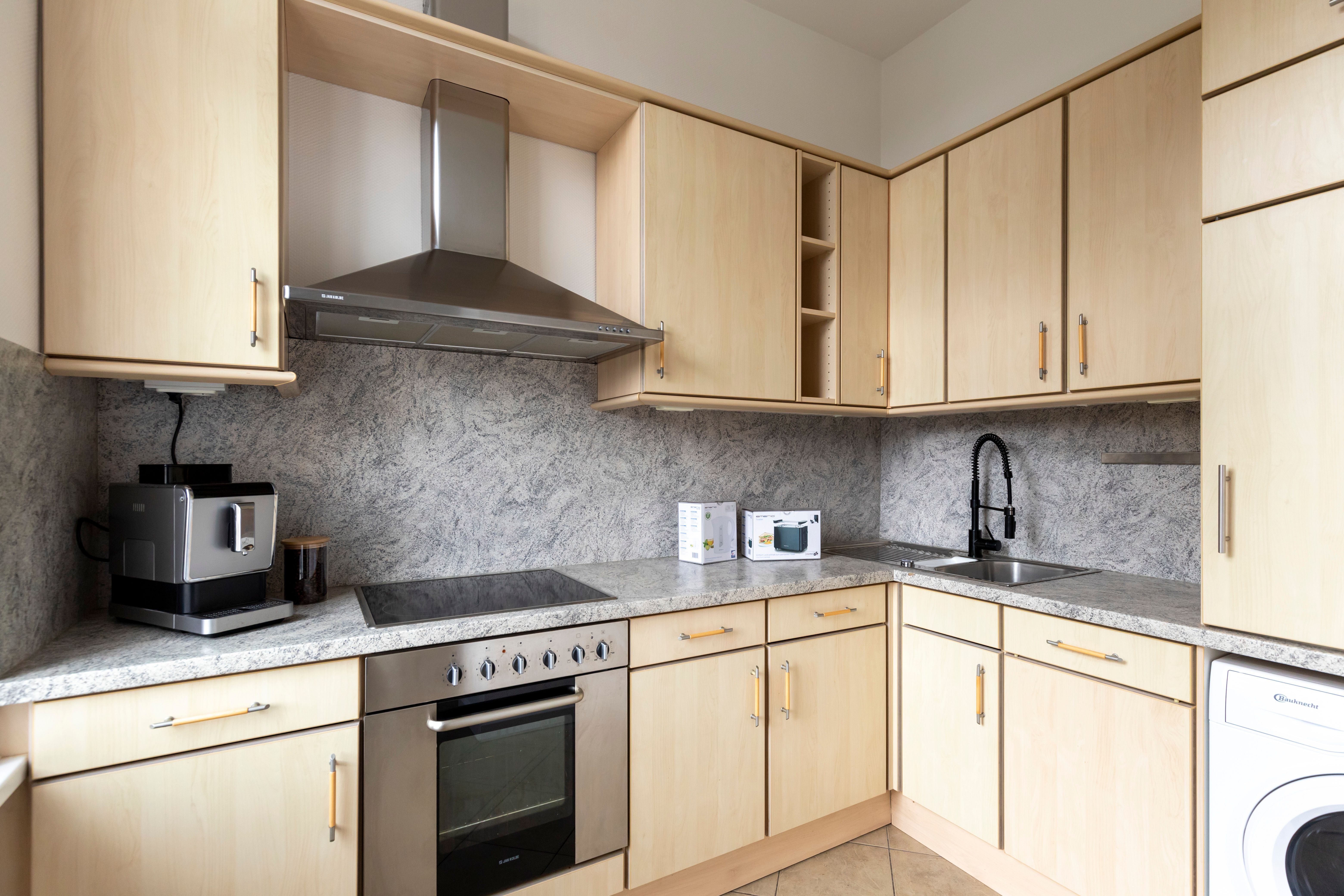 Most Central - Spacious Apartment In The Sidewing - 5