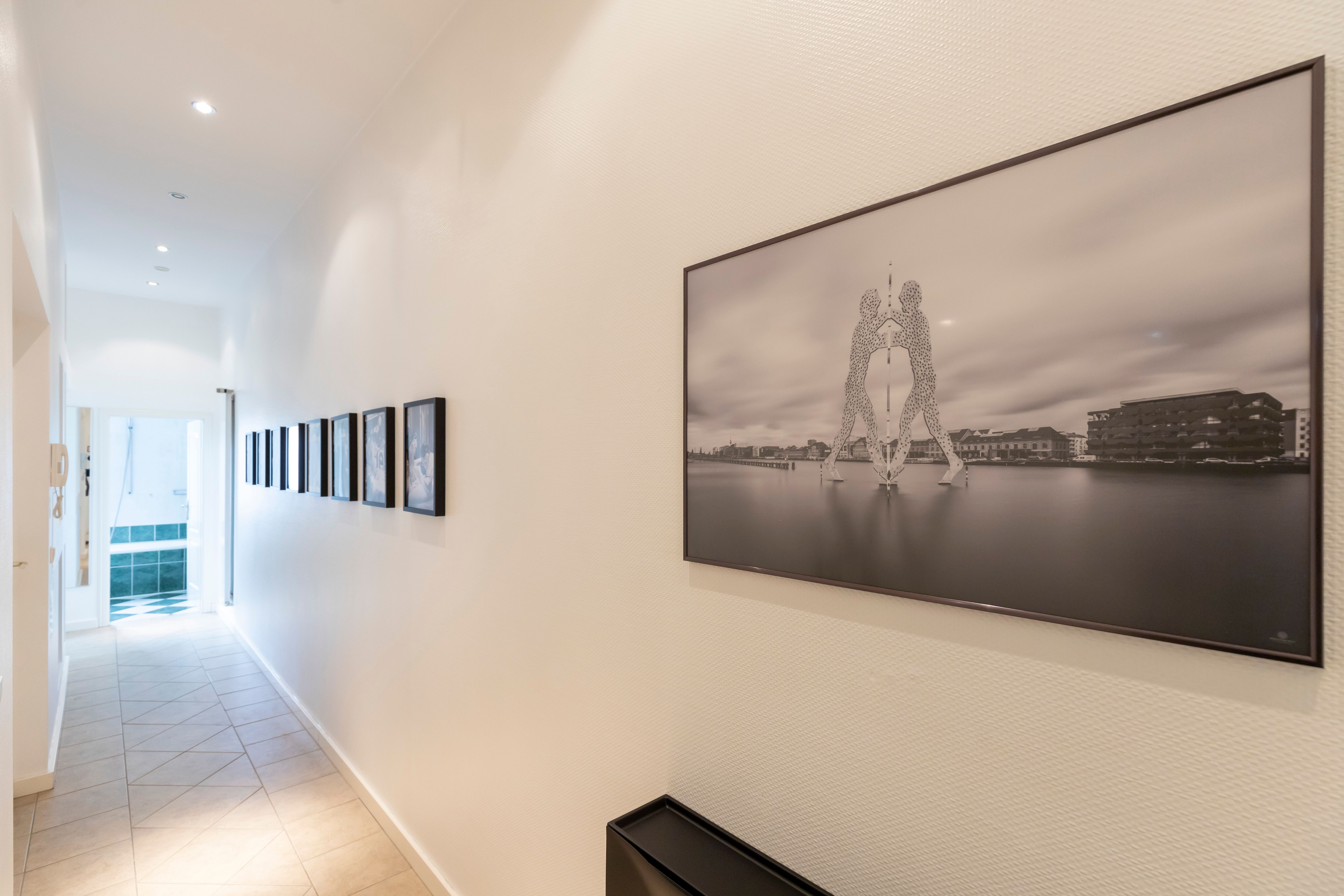 Most Central - Spacious Apartment In The Sidewing - 14