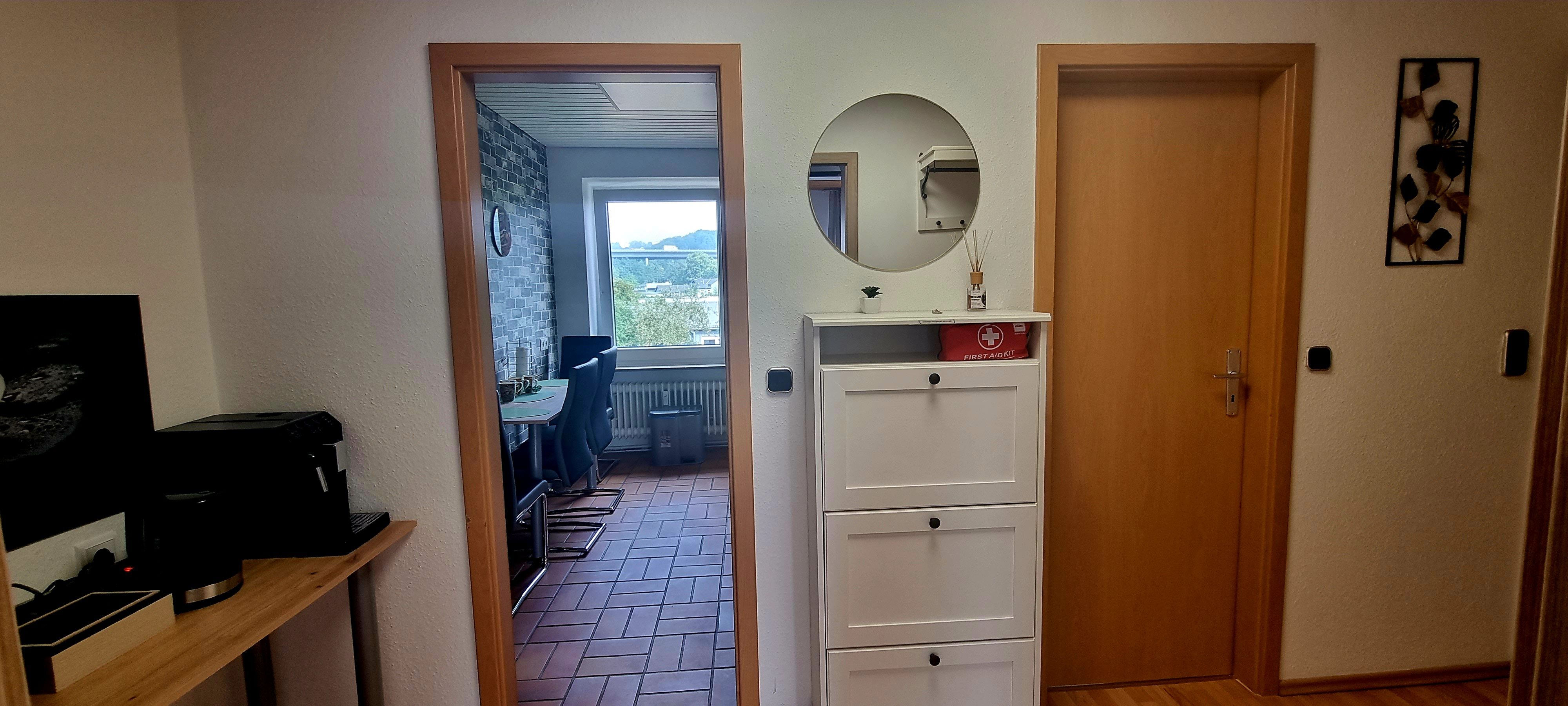 Modern & Fully-Equipped Apartment Near The City Centre - 9
