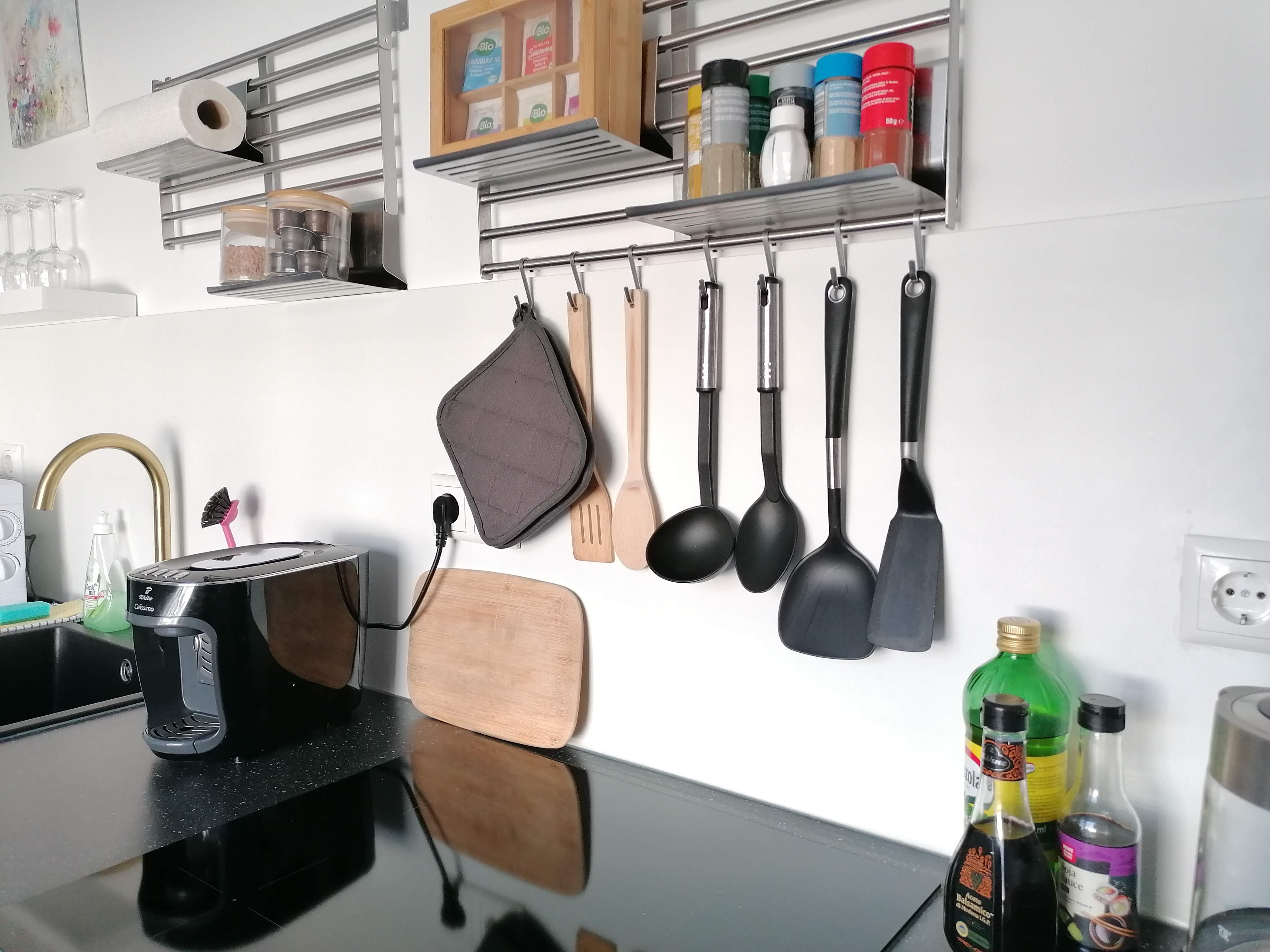M-OASE Blue Design | Kitchen | Netflix I Balcony I Car Parking Space - M-OASE Blue Design | Kitchen | Netflix I balcony I car parking space - Gallery - 5