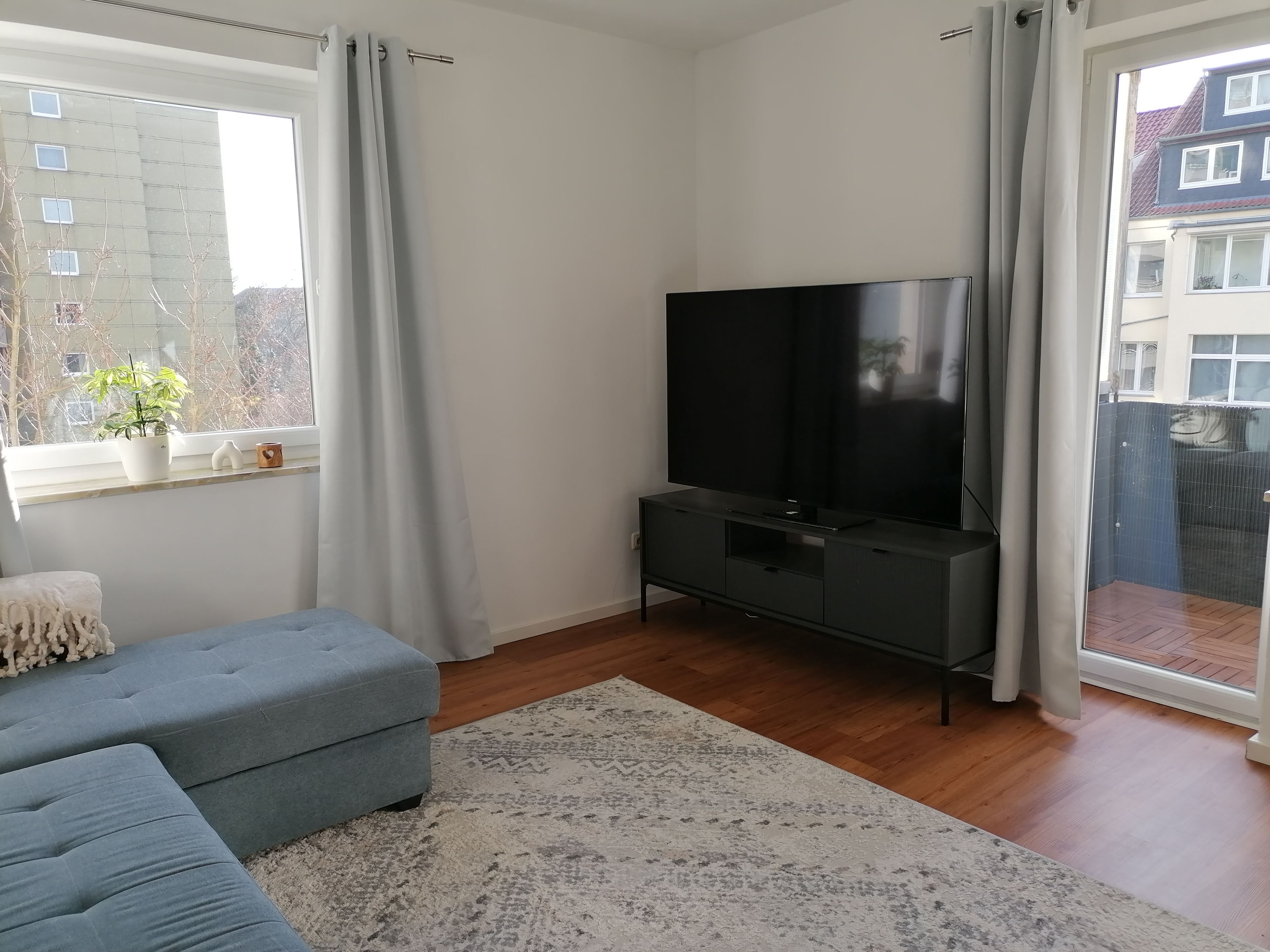 M-OASE Blue Design | Kitchen | Netflix I Balcony I Car Parking Space - M-OASE Blue Design | Kitchen | Netflix I balcony I car parking space - Gallery - 17