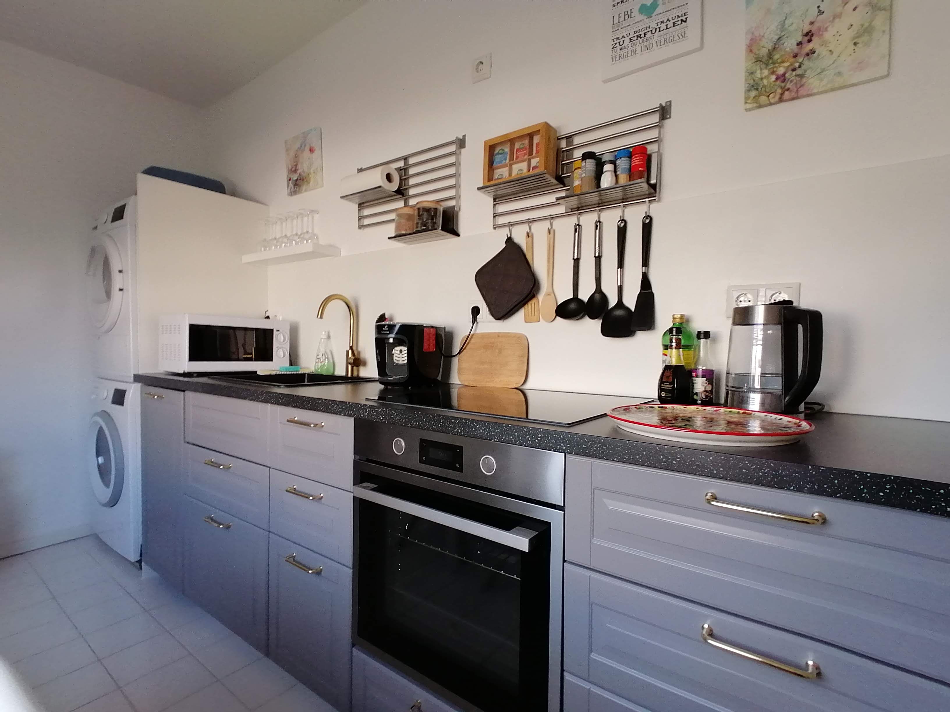 M-OASE Blue Design | Kitchen | Netflix I Balcony I Car Parking Space - M-OASE Blue Design | Kitchen | Netflix I balcony I car parking space - Gallery - 7