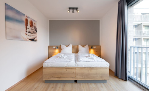 3-room apt. - new building, modern, close to the centre, Danube view, VAT included & car parking