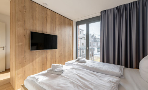3-room apt. - new building, modern, close to the centre, Danube view, VAT included & car parking