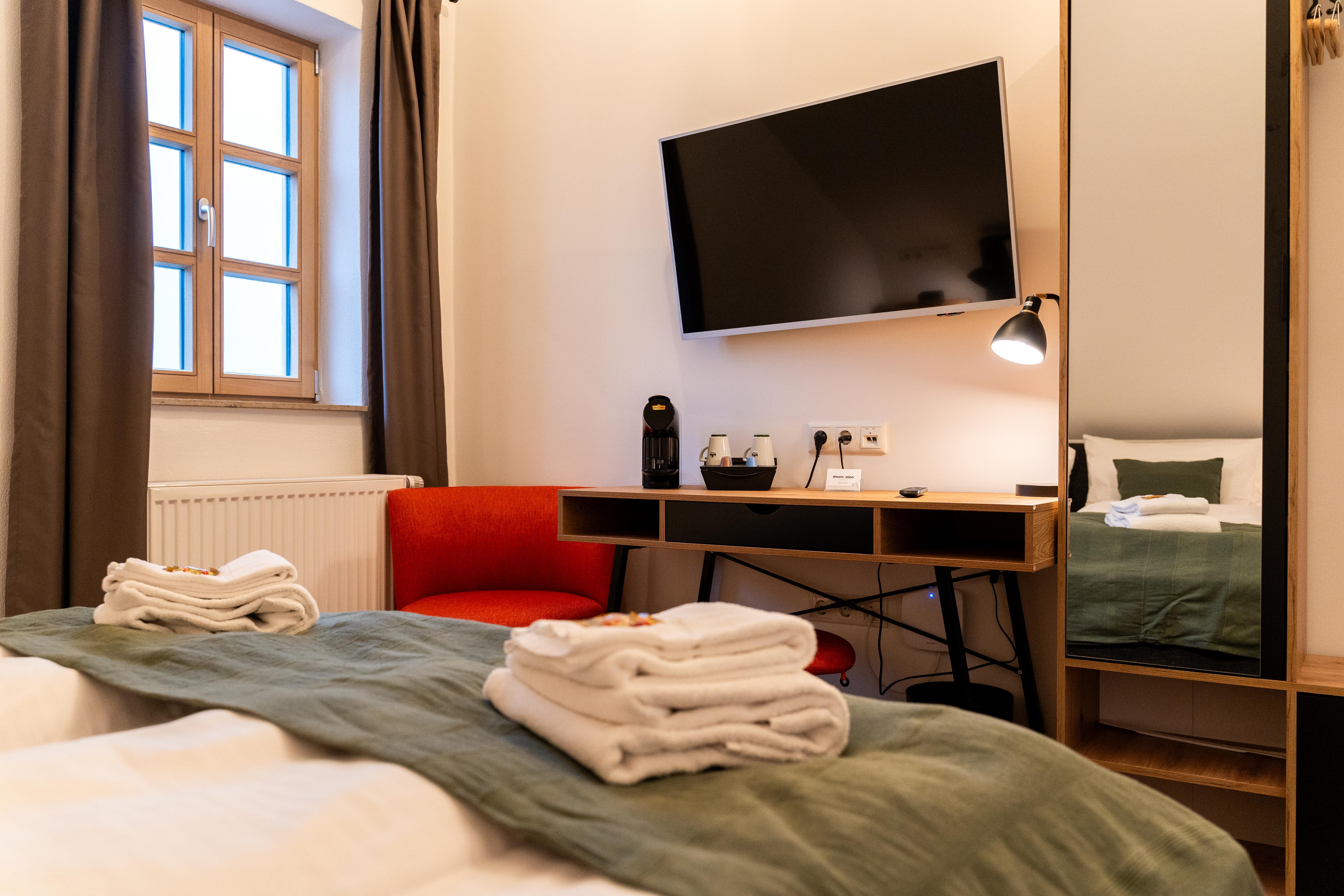 Dreamcation Altstadthotel - Double Room Large (Mikro Apartment) - 7