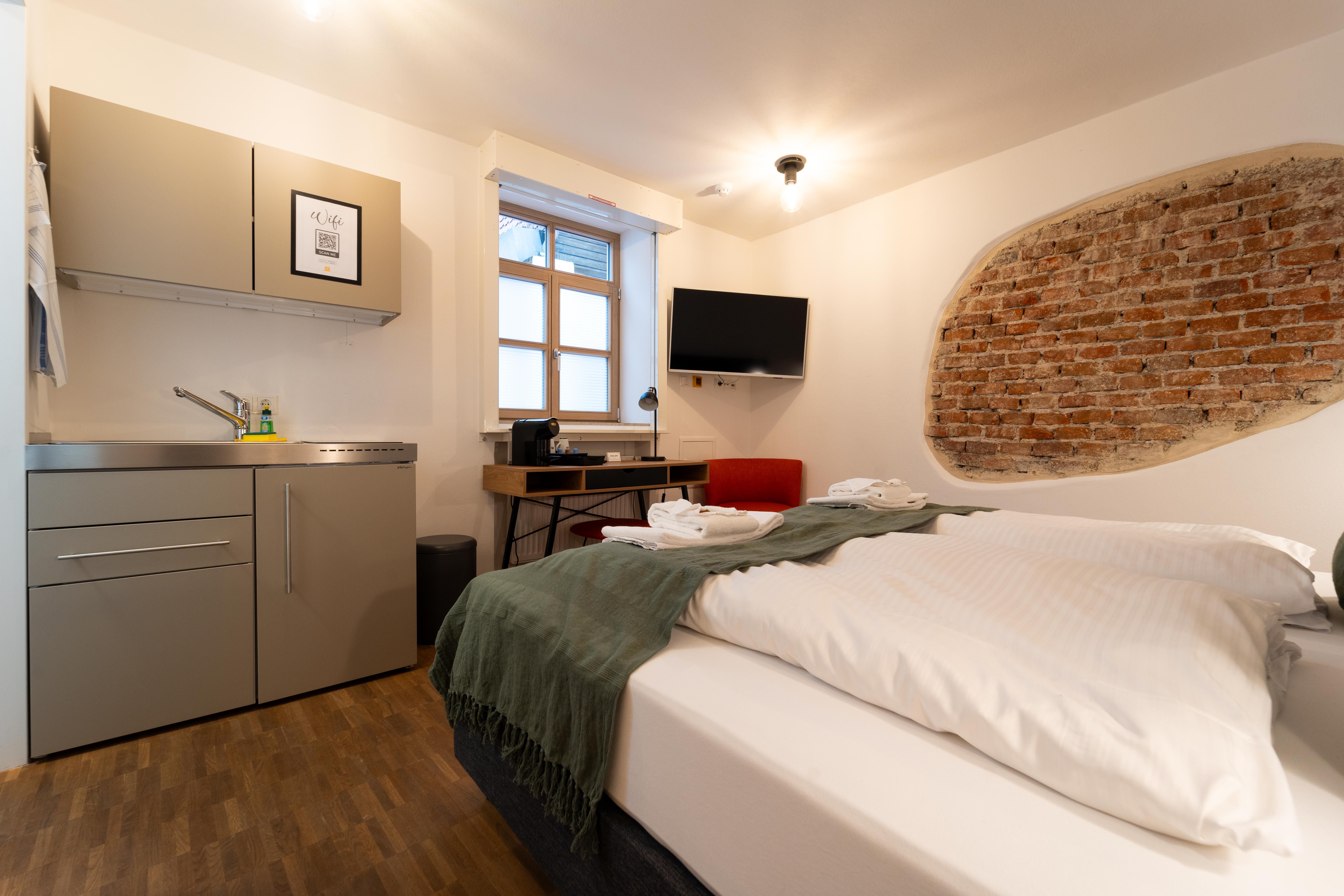 Dreamcation Altstadthotel - Double Room Large (Mikro Apartment) - 9