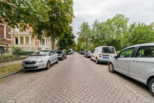 Spacious 1 room apartment with upscale furnishings at the Heiligen See in Potsdam - Gallery - 21