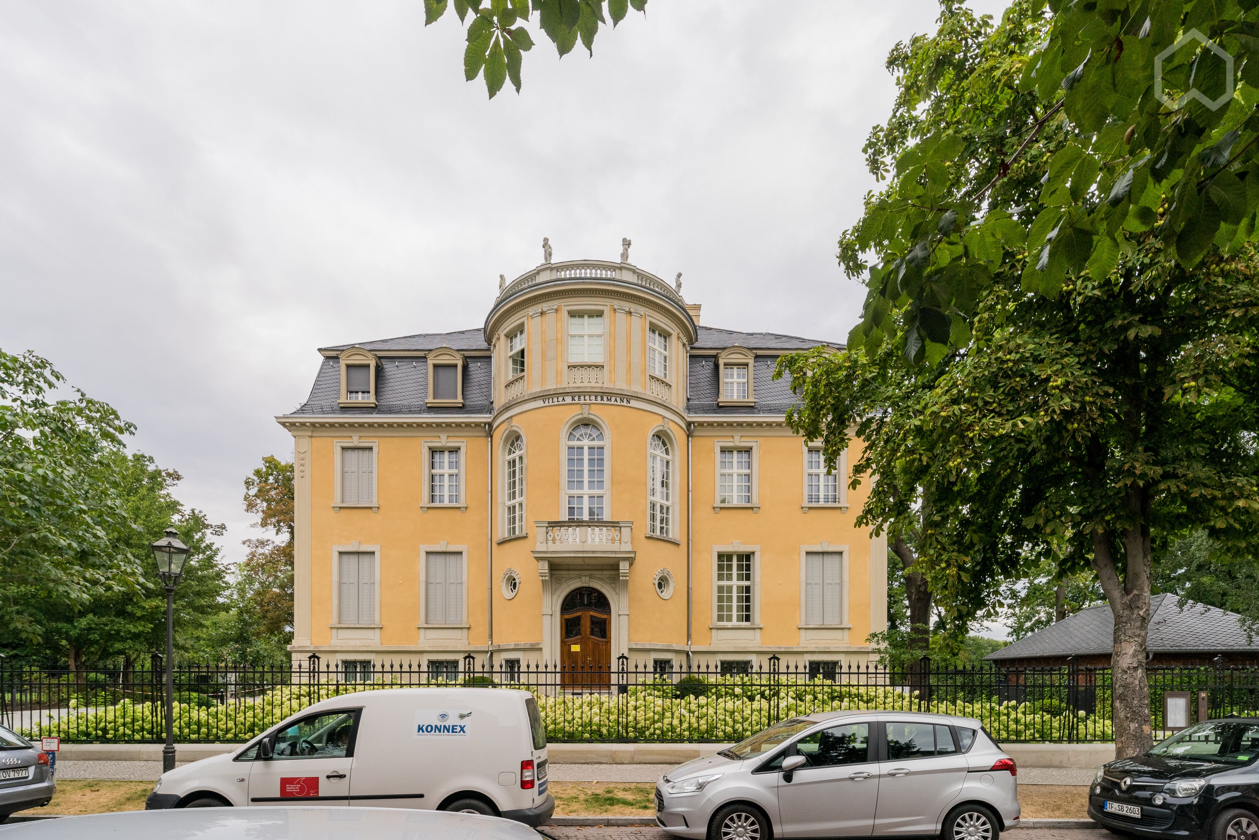 Spacious 1 Room Apartment With Upscale Furnishings At The Heiligen See In Potsdam - 5