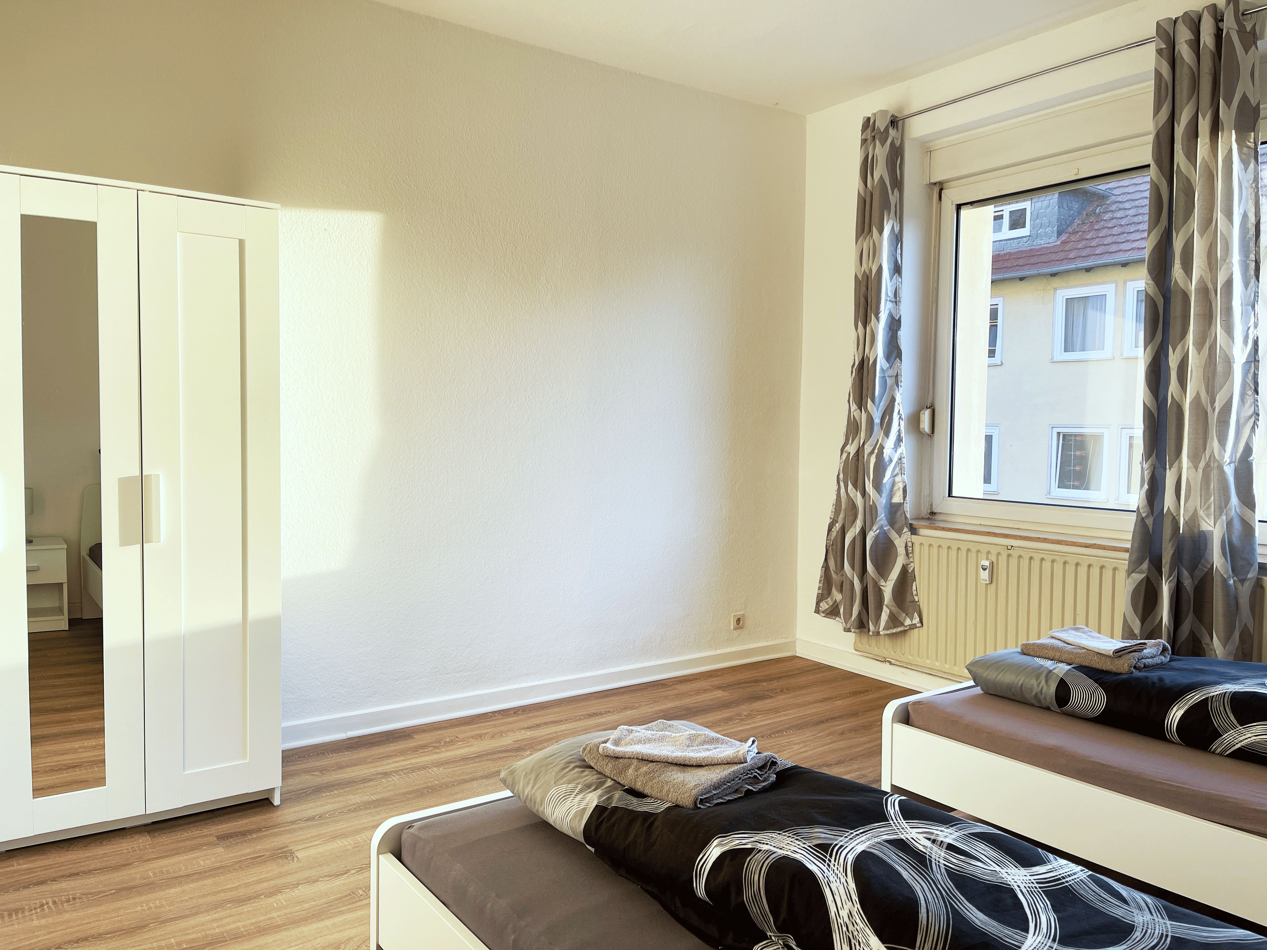  Awesome, Modern 6-Bed Apartment For Fitters In Osnabrück  -  Awesome, modern 6-Bed Apartment for fitters in Osnabrück  - Gallery -  19