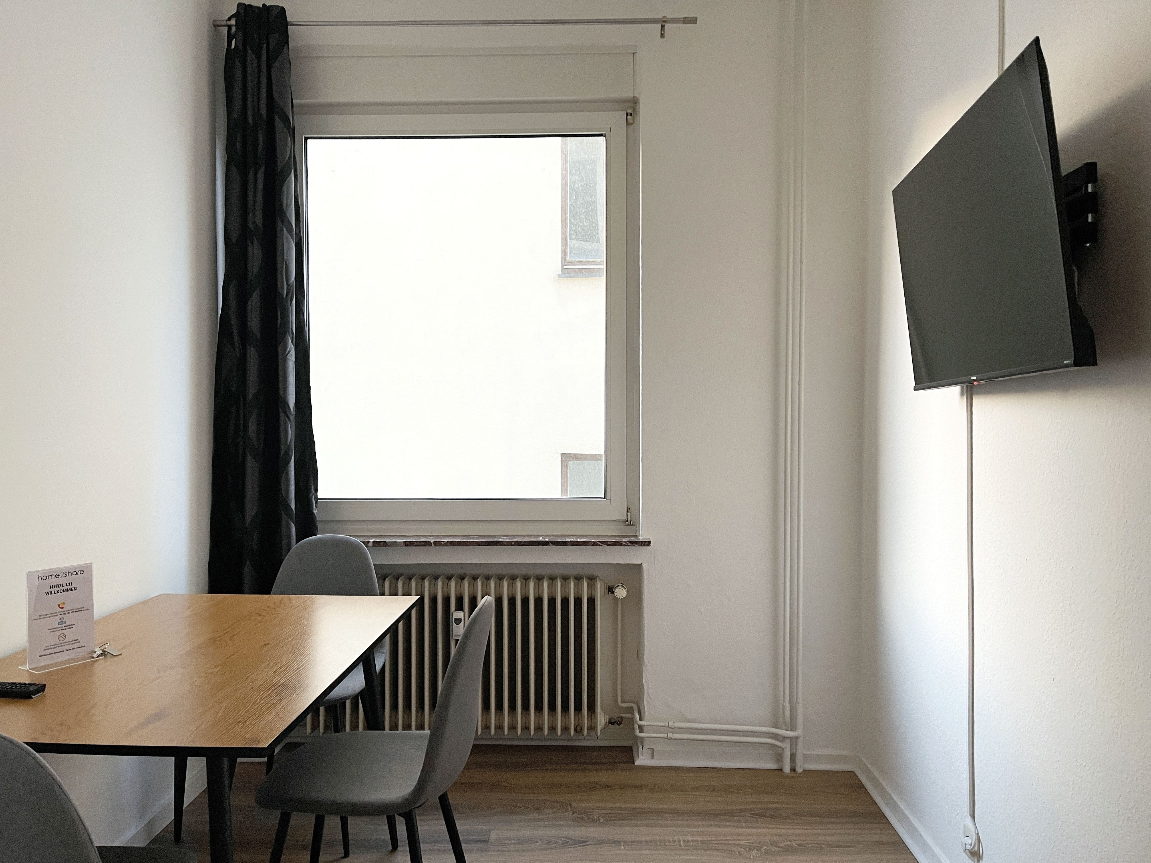  Awesome, Modern 6-Bed Apartment For Fitters In Osnabrück  -  Awesome, modern 6-Bed Apartment for fitters in Osnabrück  - Gallery -  7