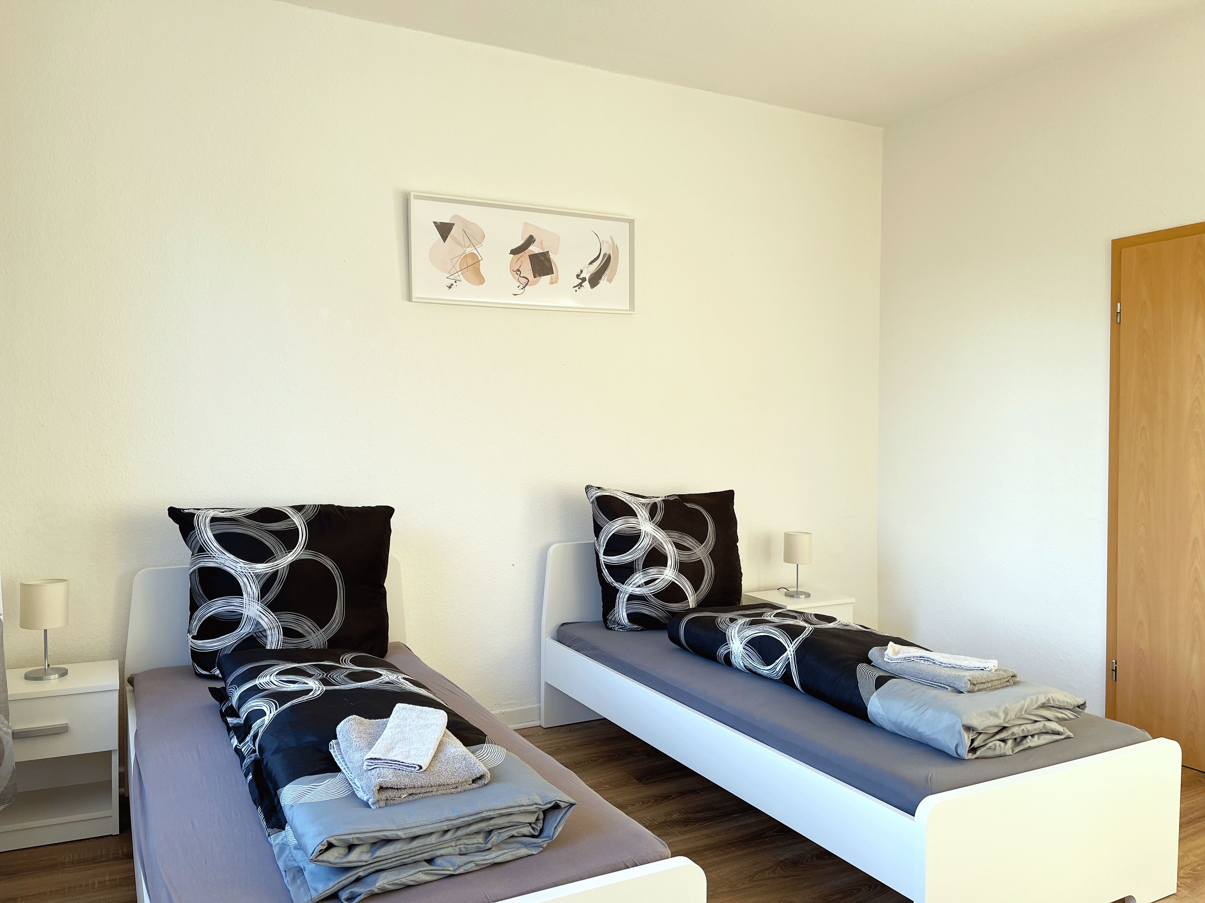  Awesome, Modern 6-Bed Apartment For Fitters In Osnabrück  -  Awesome, modern 6-Bed Apartment for fitters in Osnabrück  - Gallery -  17