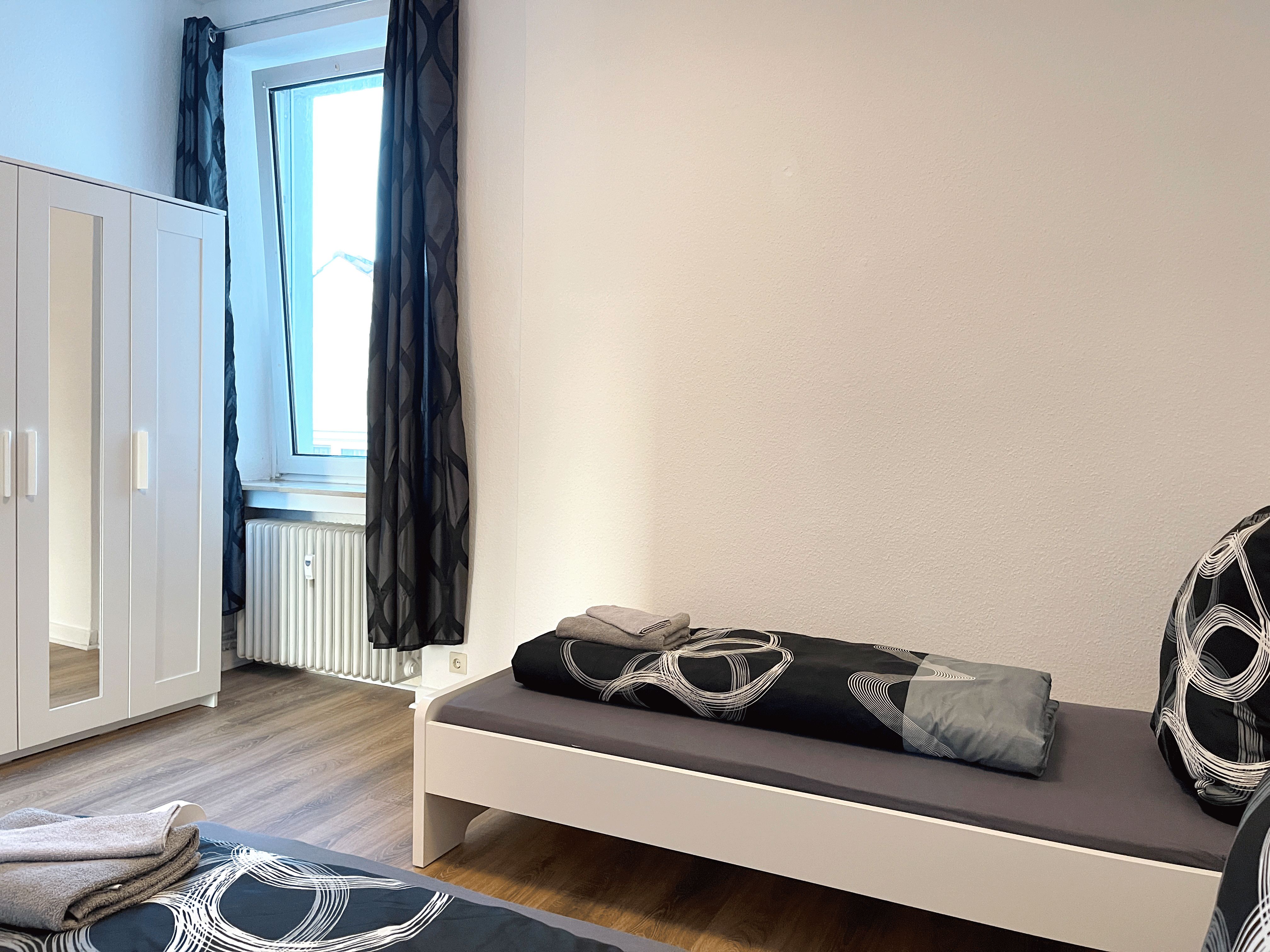  Awesome, Modern 6-Bed Apartment For Fitters In Osnabrück  -  Awesome, modern 6-Bed Apartment for fitters in Osnabrück  - Gallery -  14