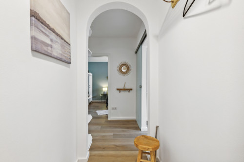 LEVEL22 | Charming, Balcony, Central Location Near Train Station