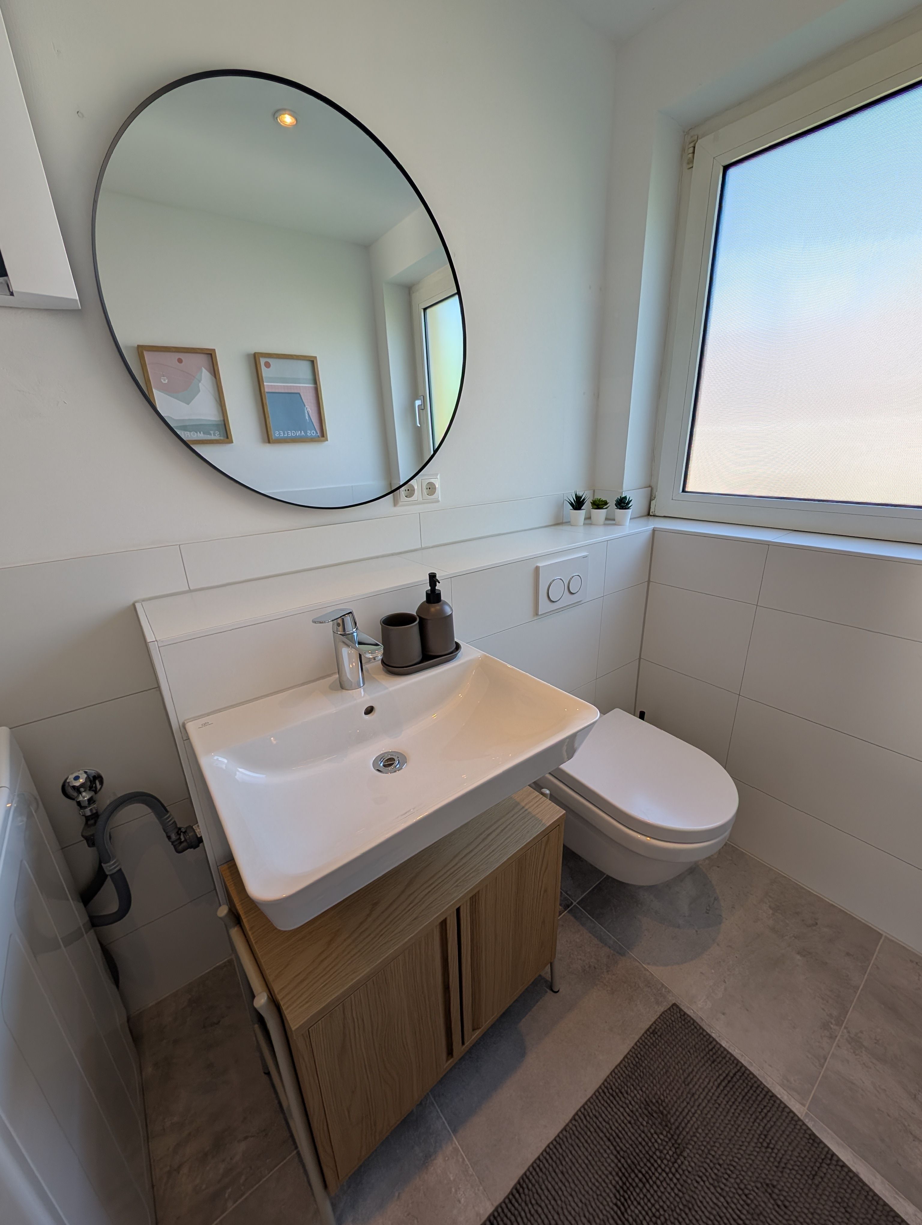 Modern Apartment In The Heart Of Salzgitter – Your Fully Furnished 3-Room Apartment For Stays Of 6 M - 2