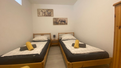 185239223320250914111435PM