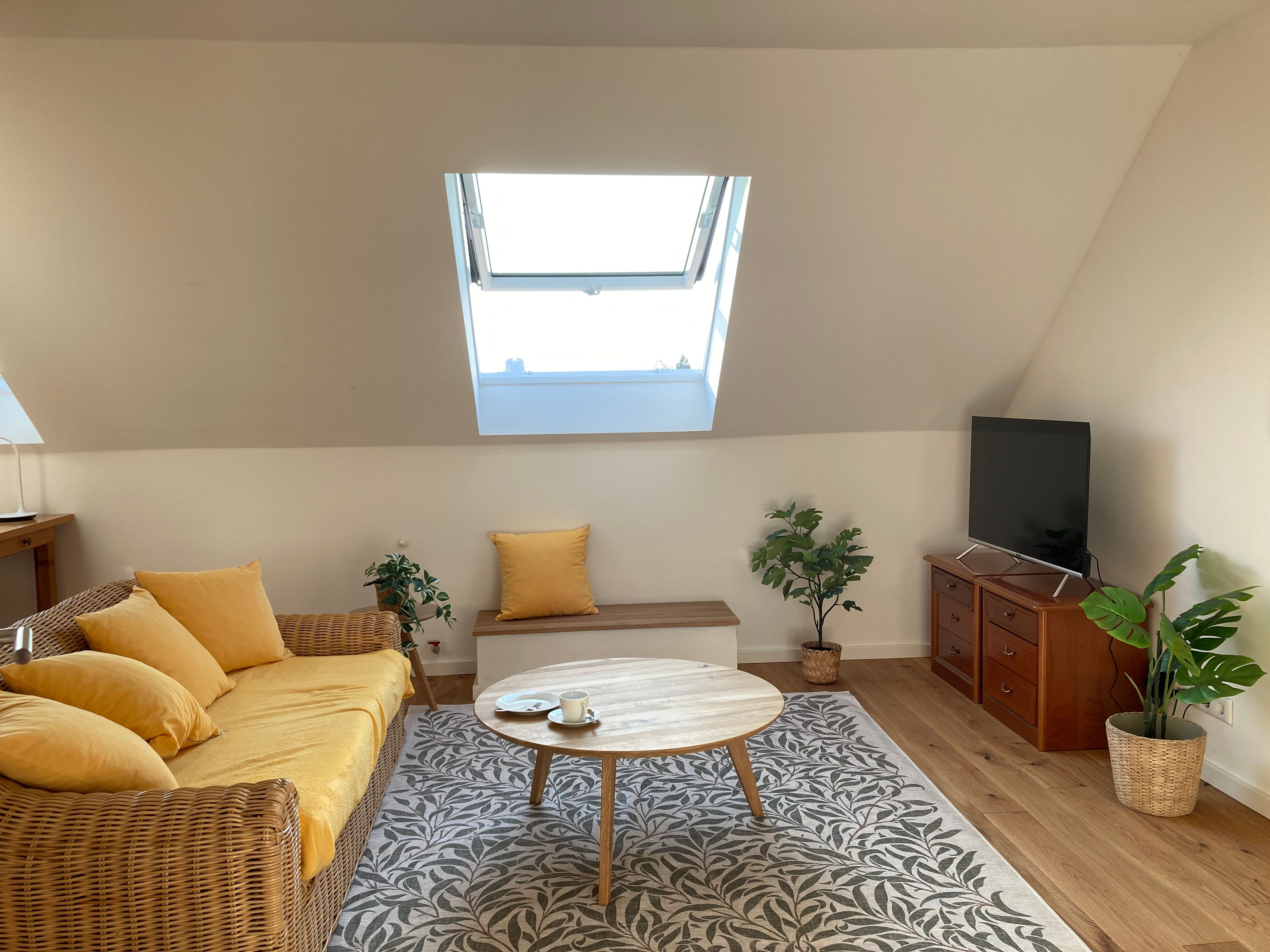 High-Quality Furnished Company & Project Flat In Hamm, From 3 Months - 18