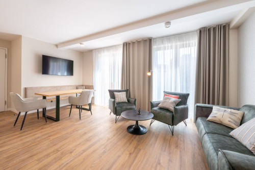 Bright and beautiful flat in Potsdam next to park and down town
