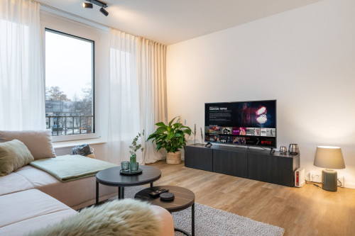 Central | Modern | Parking | - Gallery - 12