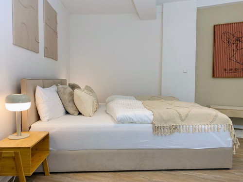 Unique Gem in Essen's Heart: High-Quality Studio Apartment in Former Air-Raid Bunker! - Gallery - 41