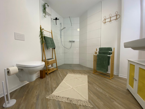Unique Gem in Essen's Heart: High-Quality Studio Apartment in Former Air-Raid Bunker! - Gallery - 52