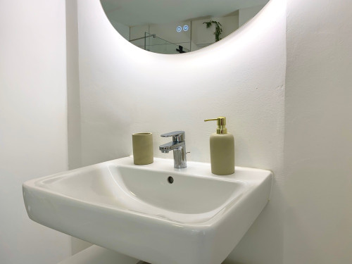 Unique Gem in Essen's Heart: High-Quality Studio Apartment in Former Air-Raid Bunker! - Gallery - 53