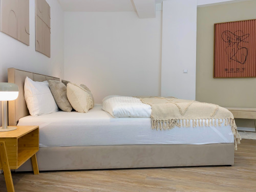 Unique Gem in Essen's Heart: High-Quality Studio Apartment in Former Air-Raid Bunker! - Gallery - 40