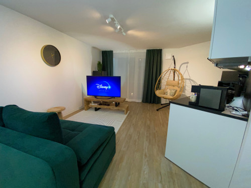 Unique Gem in Essen's Heart: High-Quality Studio Apartment in Former Air-Raid Bunker! - Gallery - 12