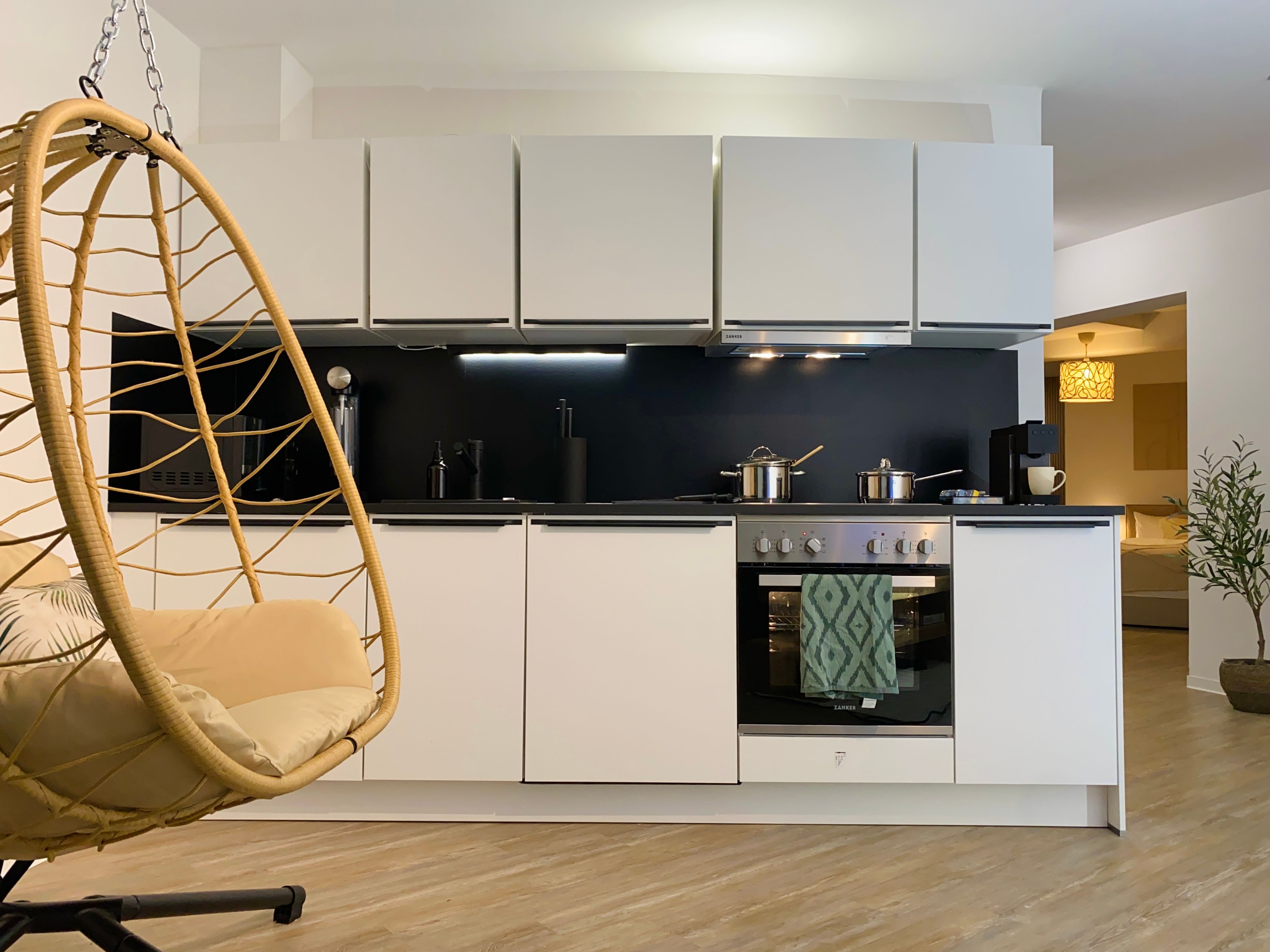 Unique Gem In Essen's Heart: High-Quality Studio Apartment In Former Air-Raid Bunker! - 8