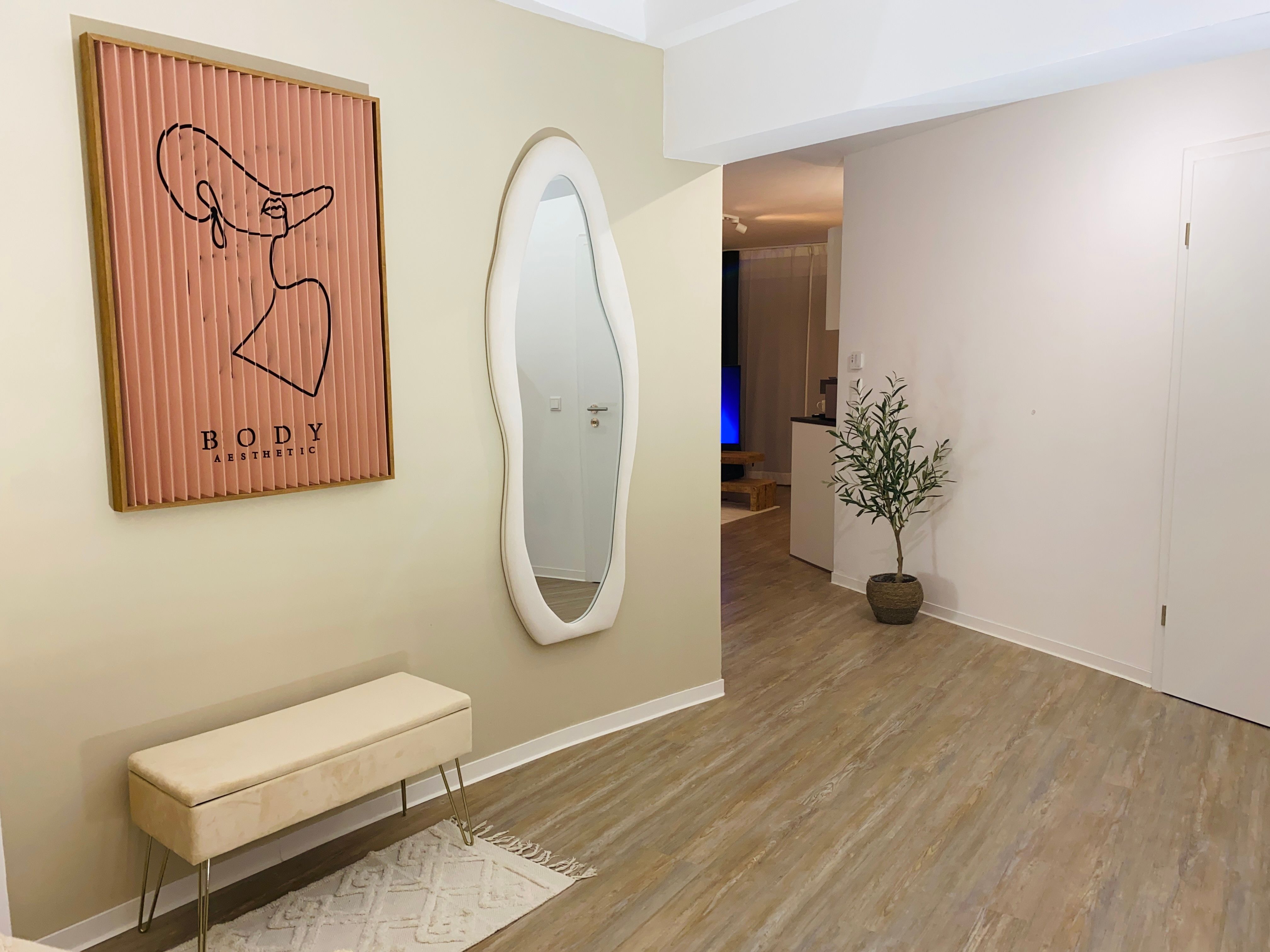 Unique Gem In Essen's Heart: High-Quality Studio Apartment In Former Air-Raid Bunker! - 21