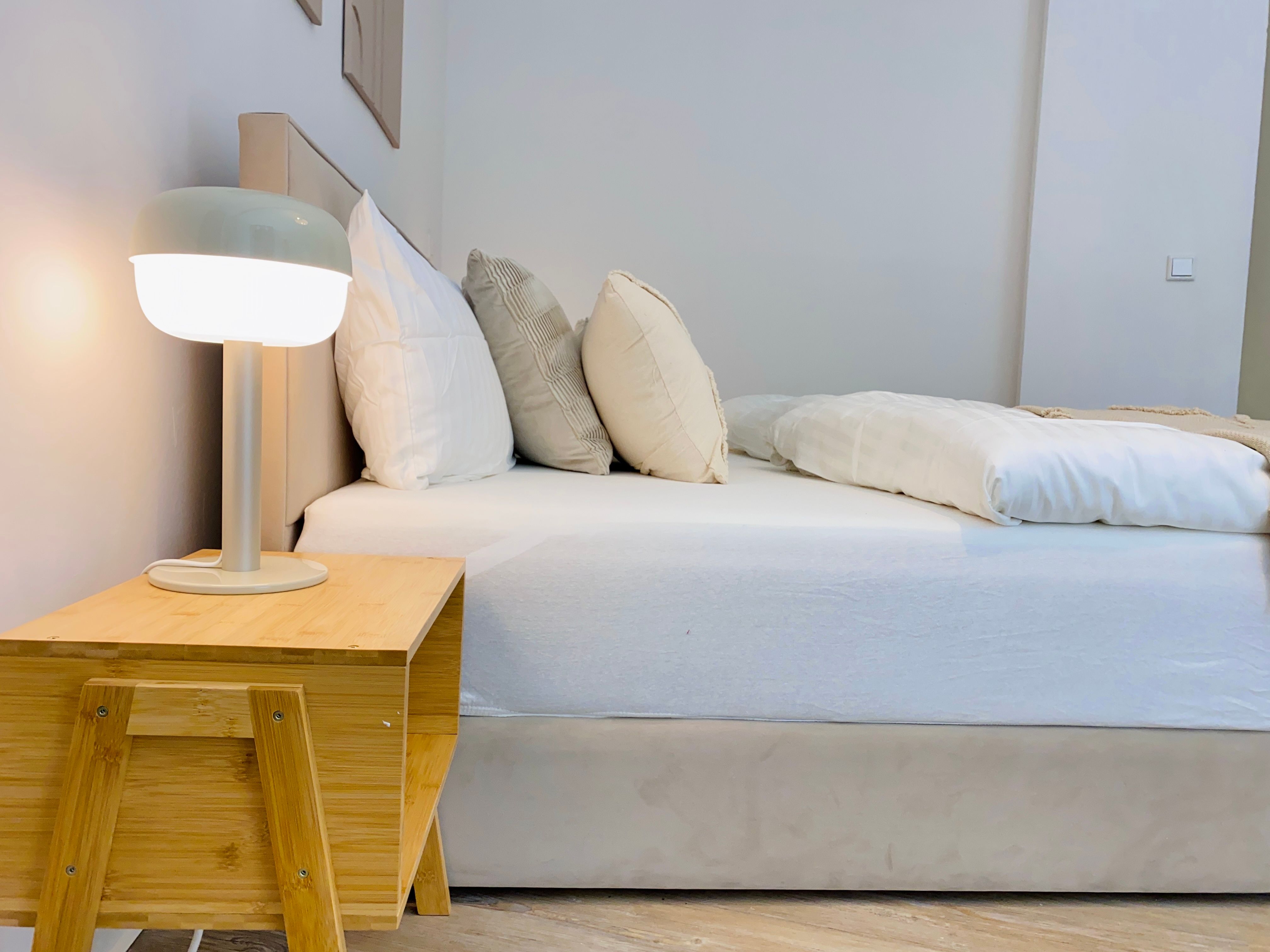 Unique Gem In Essen's Heart: High-Quality Studio Apartment In Former Air-Raid Bunker! - 43