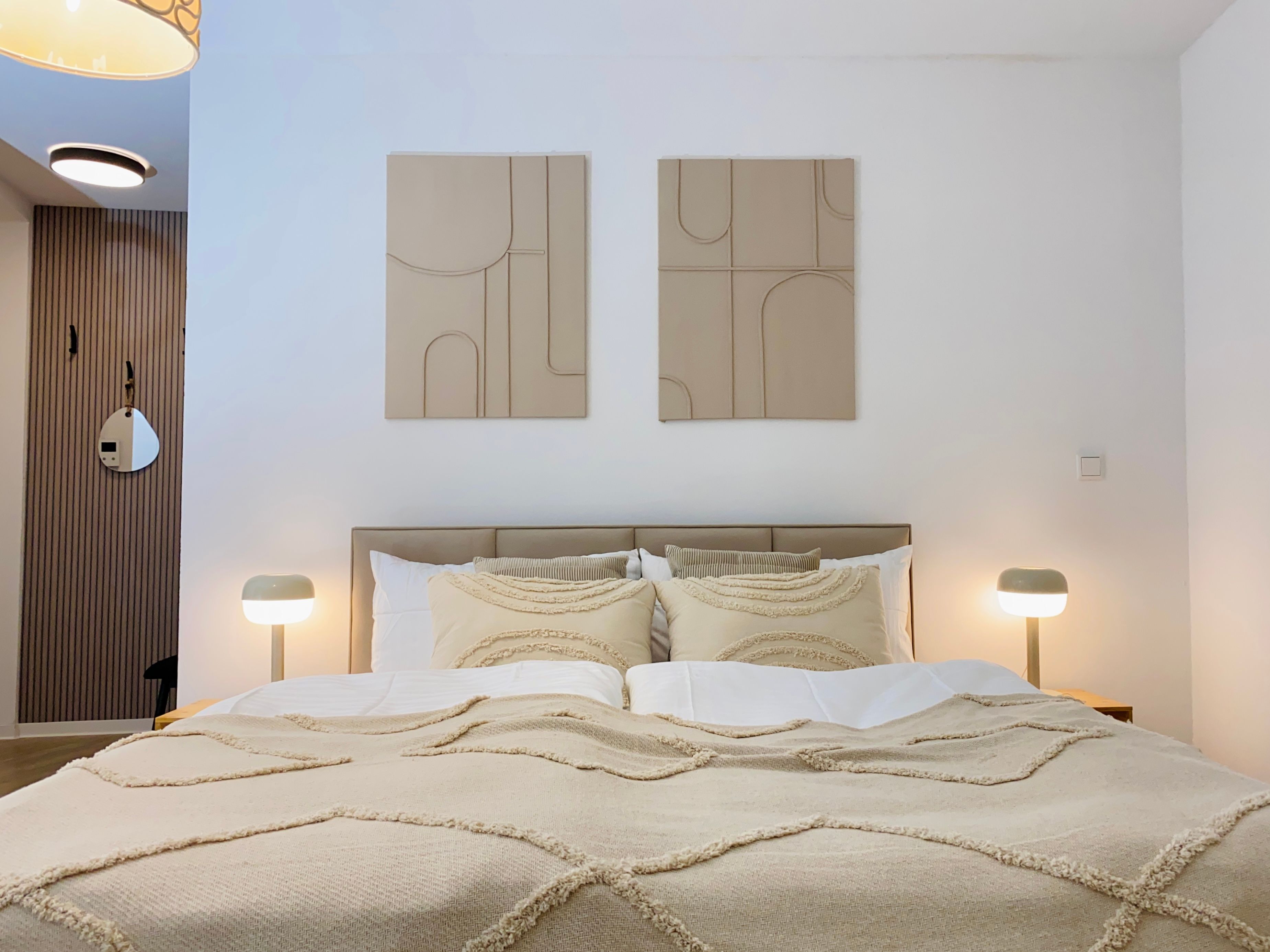 Unique Gem In Essen's Heart: High-Quality Studio Apartment In Former Air-Raid Bunker! - 41