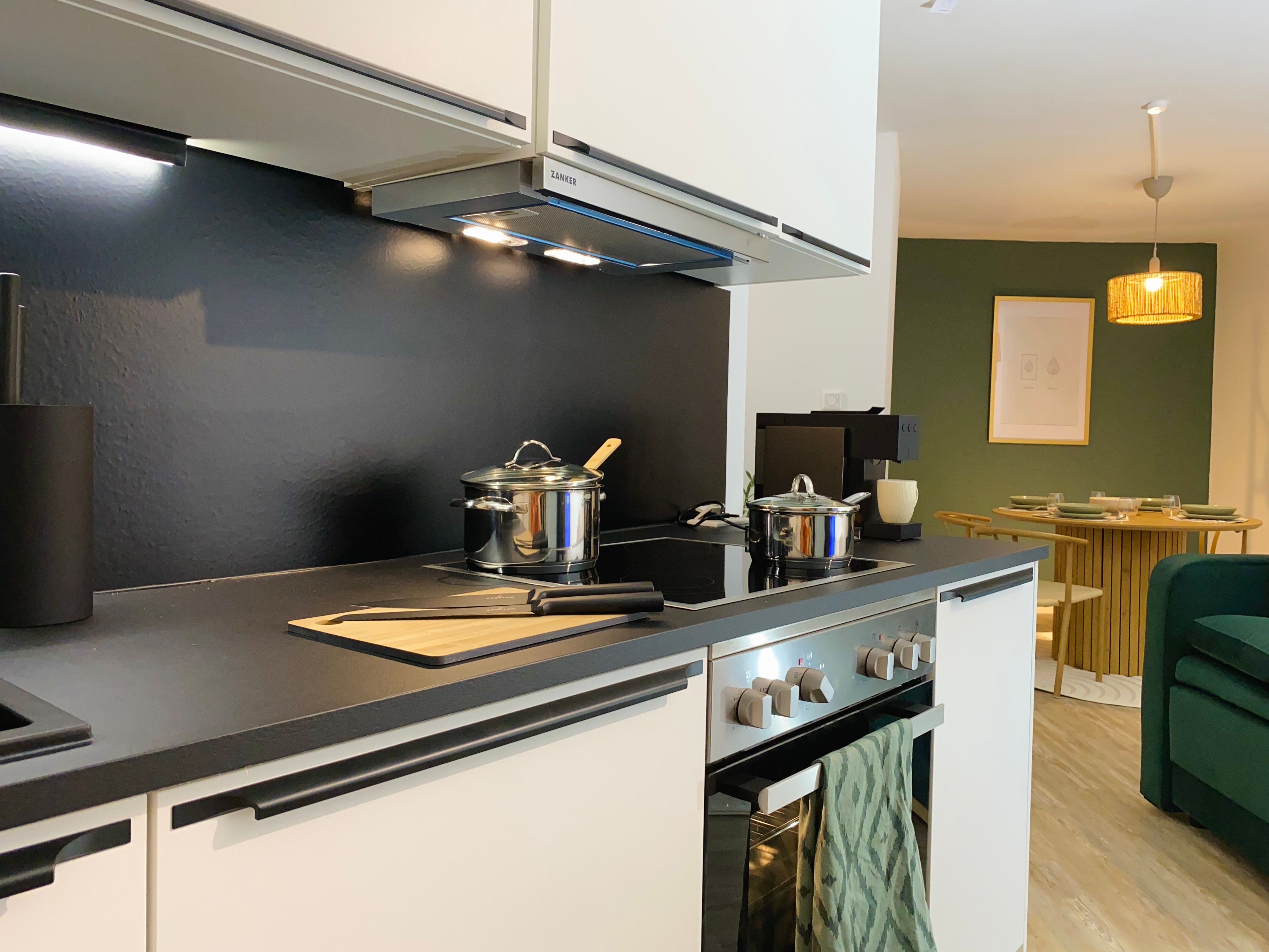Unique Gem In Essen's Heart: High-Quality Studio Apartment In Former Air-Raid Bunker! - 7
