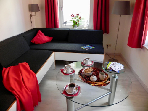 TOP-location! Modern 3 room-apartment in the historic town center, private parking
