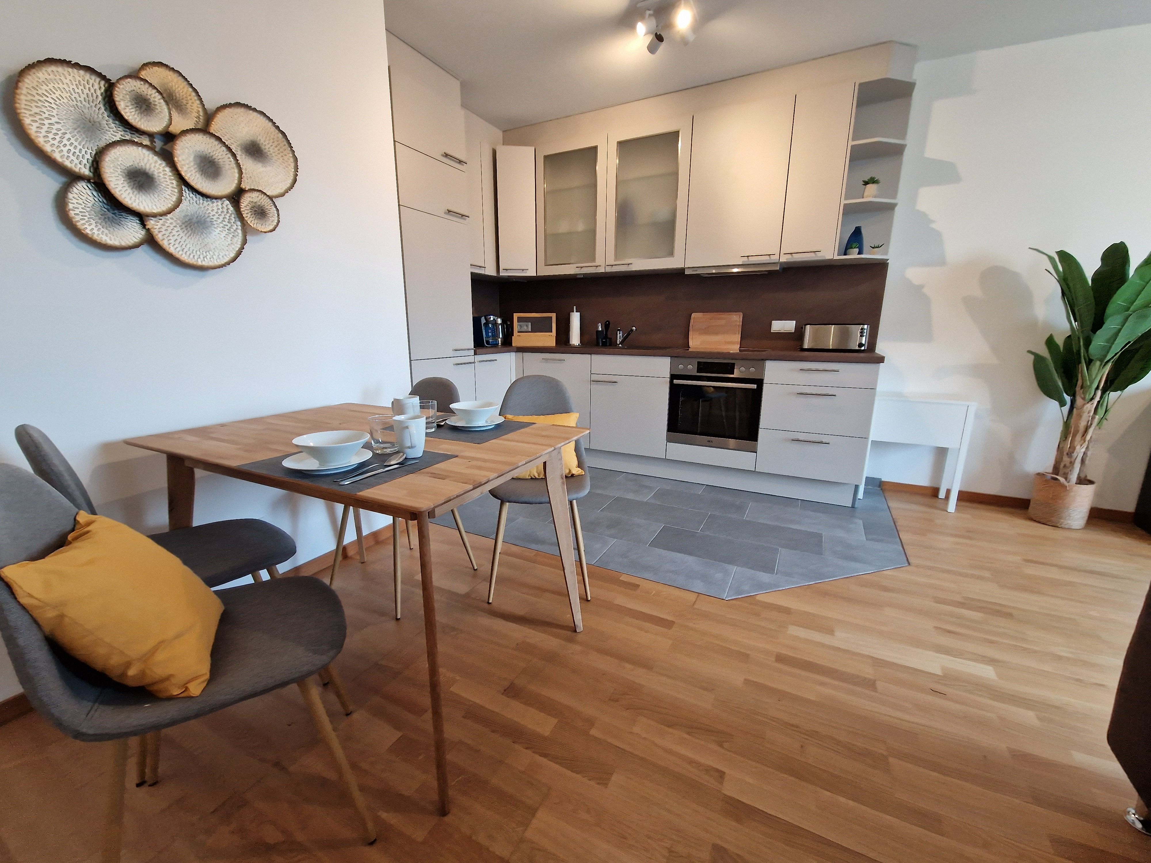  Modern And Bright Apartment In A Central Location With Underground Parking Space And A Bed Measuring  -  Modern and bright apartment in a central location with underground parking space and a bed measuring 180x220cm  - Gallery -  7