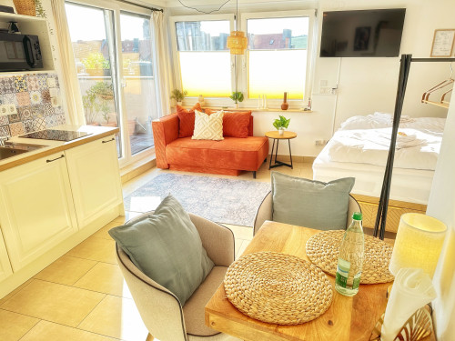 Sunset Oasis - Gallery - 23