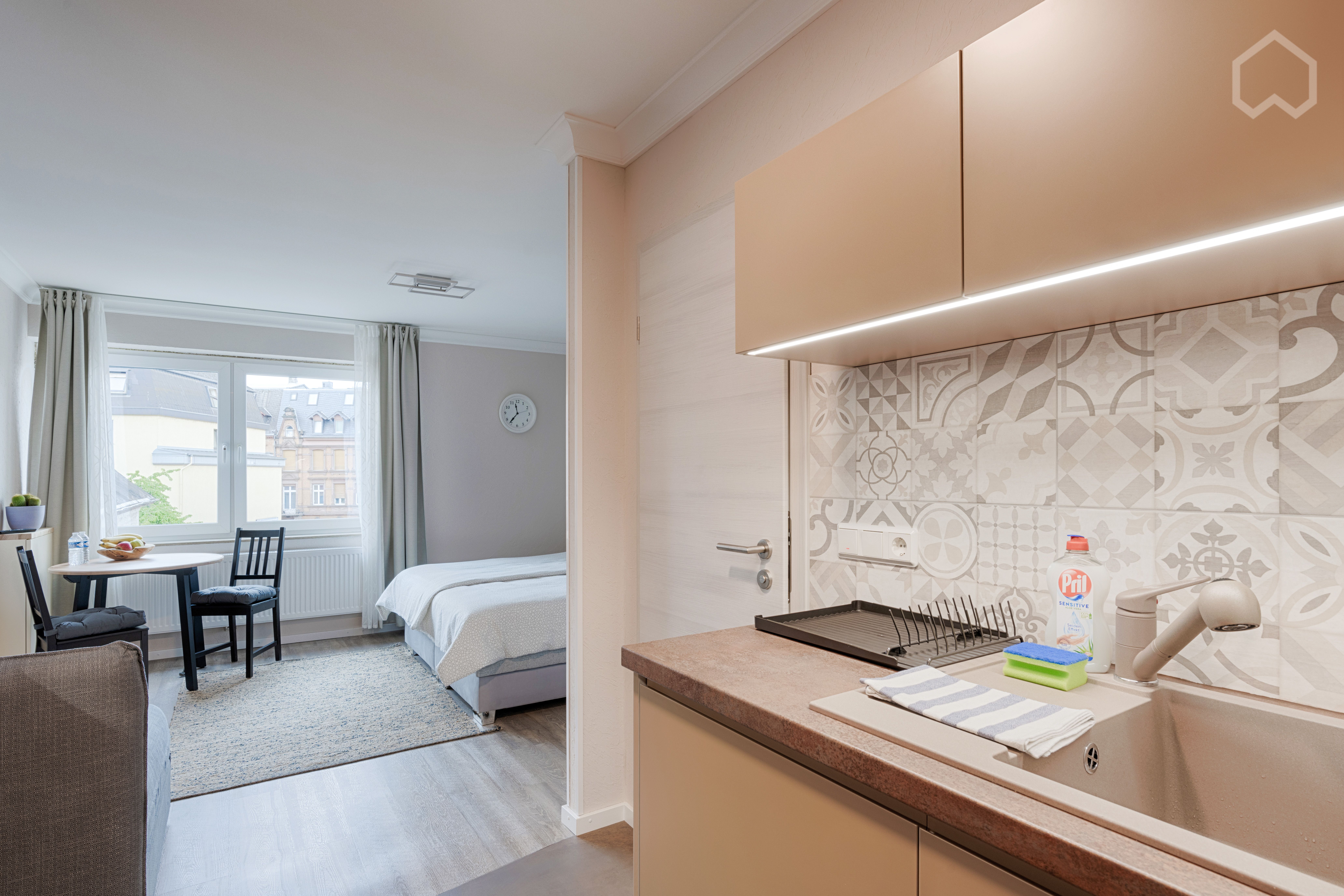  Awesome And Beautiful Studio In Trier  -  Awesome and beautiful studio in Trier  - Gallery -  8