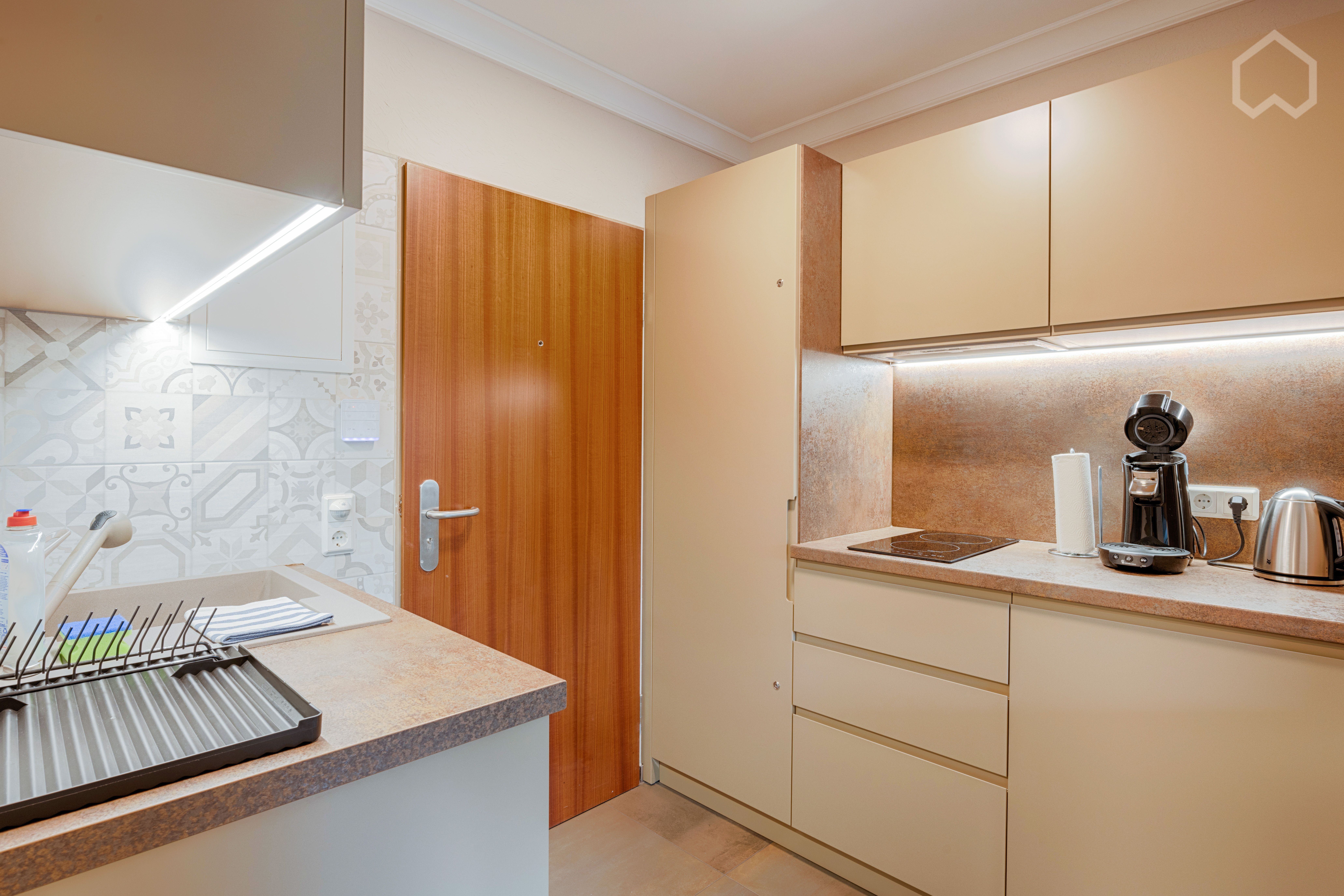  Awesome And Beautiful Studio In Trier  -  Awesome and beautiful studio in Trier  - Gallery -  9