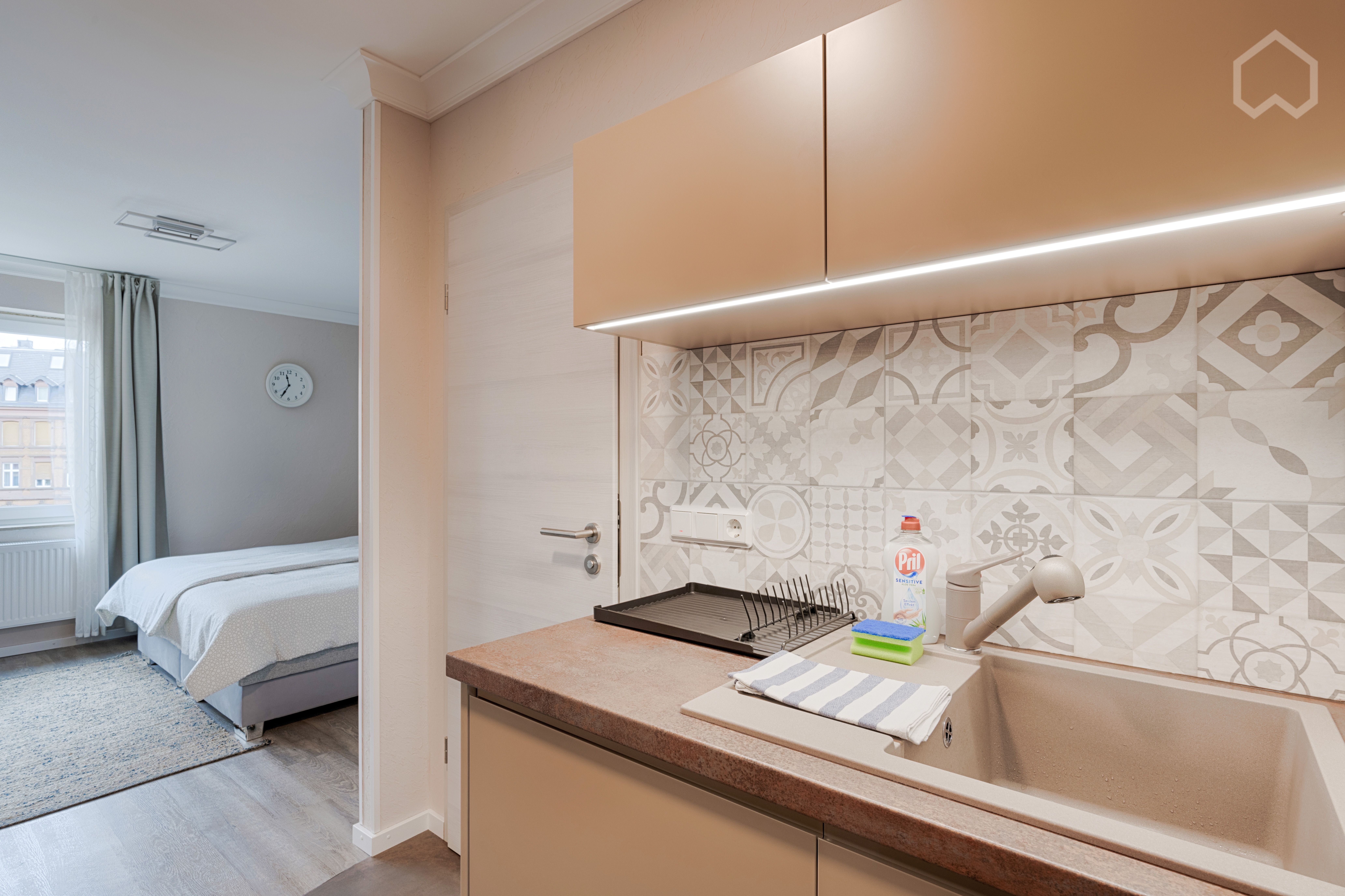  Awesome And Beautiful Studio In Trier  -  Awesome and beautiful studio in Trier  - Gallery -  10