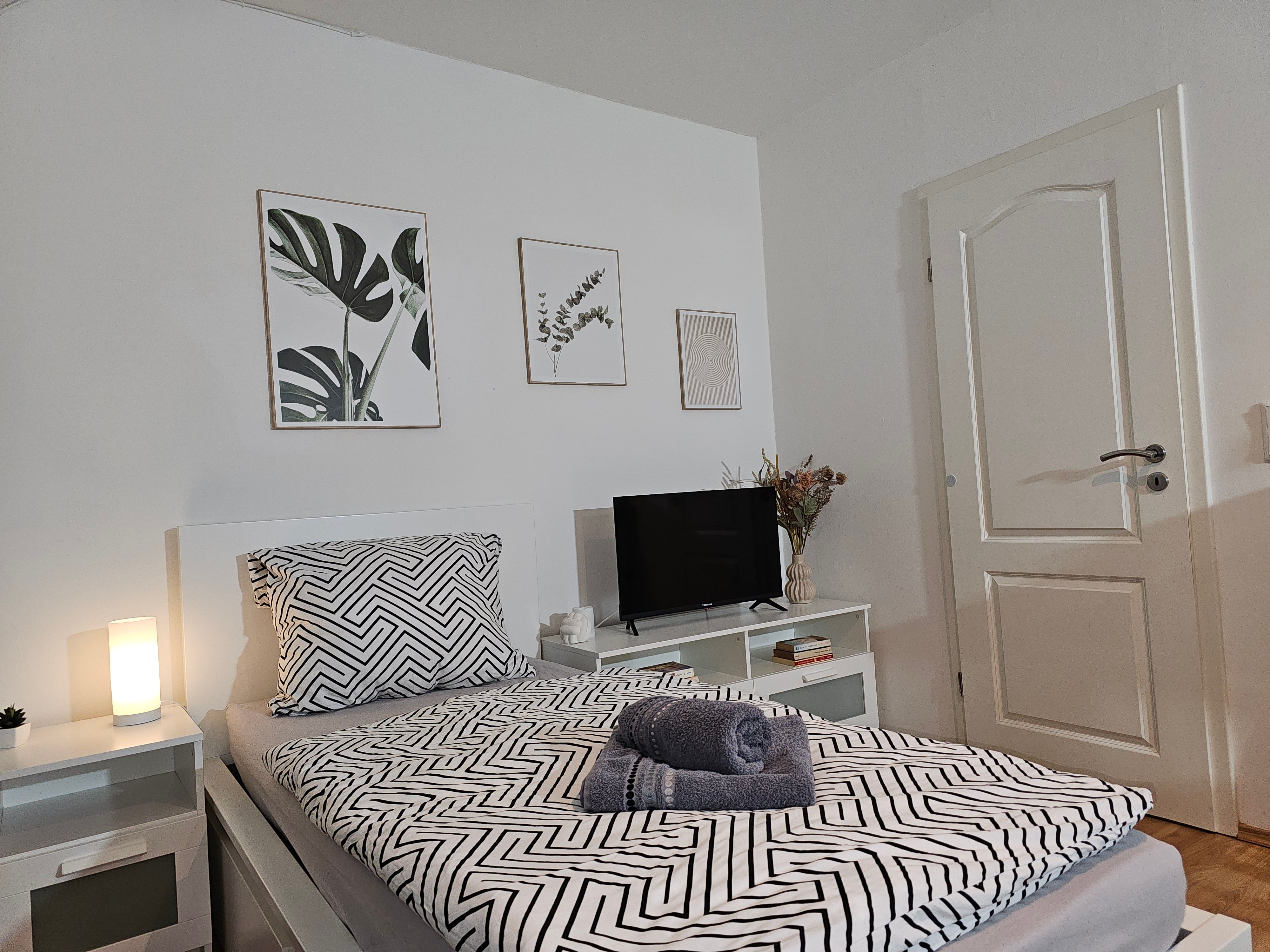  Modern Studio I 15 Min Düsseldorf Centre, Airport & Fair  -  Modern Studio I 15 Min Düsseldorf Centre, Airport & Fair  - Gallery -  14