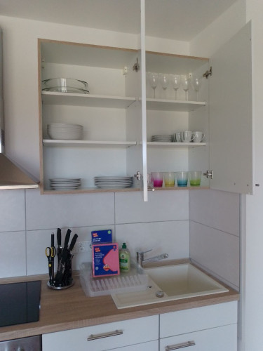 First occupancy, 2-room apartment with fitted kitchen and balcony.