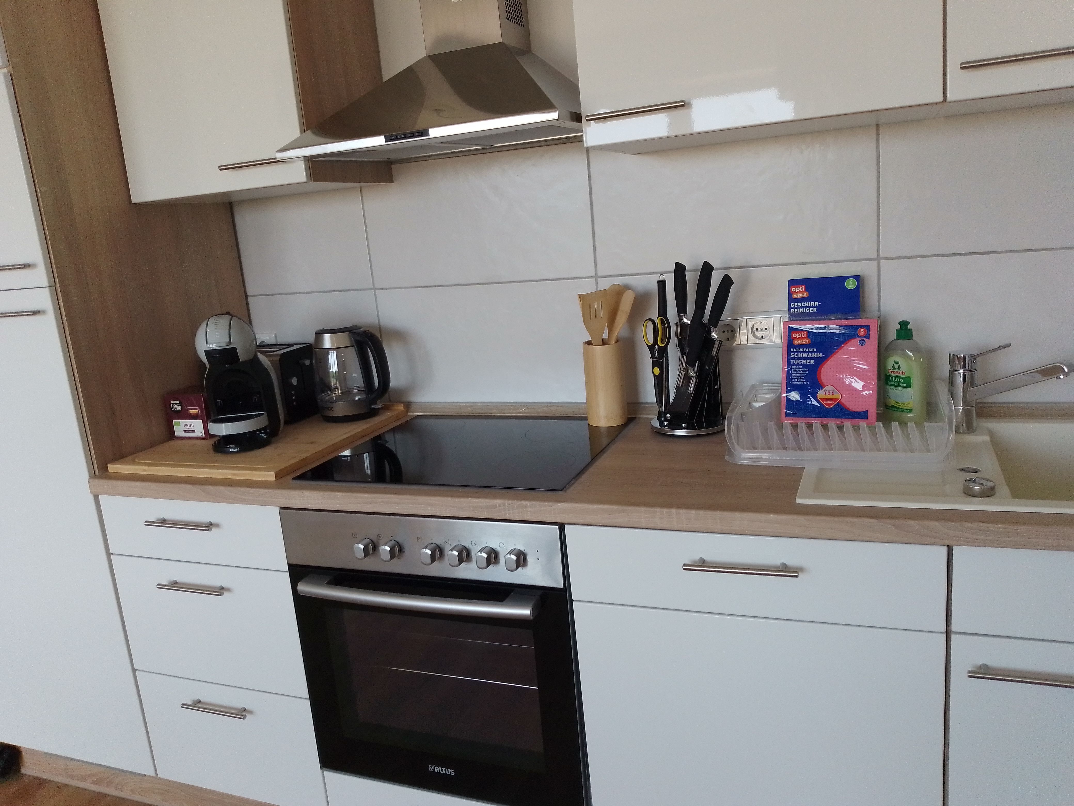  First Occupancy, 2-Room Apartment With Fitted Kitchen And Balcony.  -  First occupancy, 2-room apartment with fitted kitchen and balcony.  - Gallery -  13