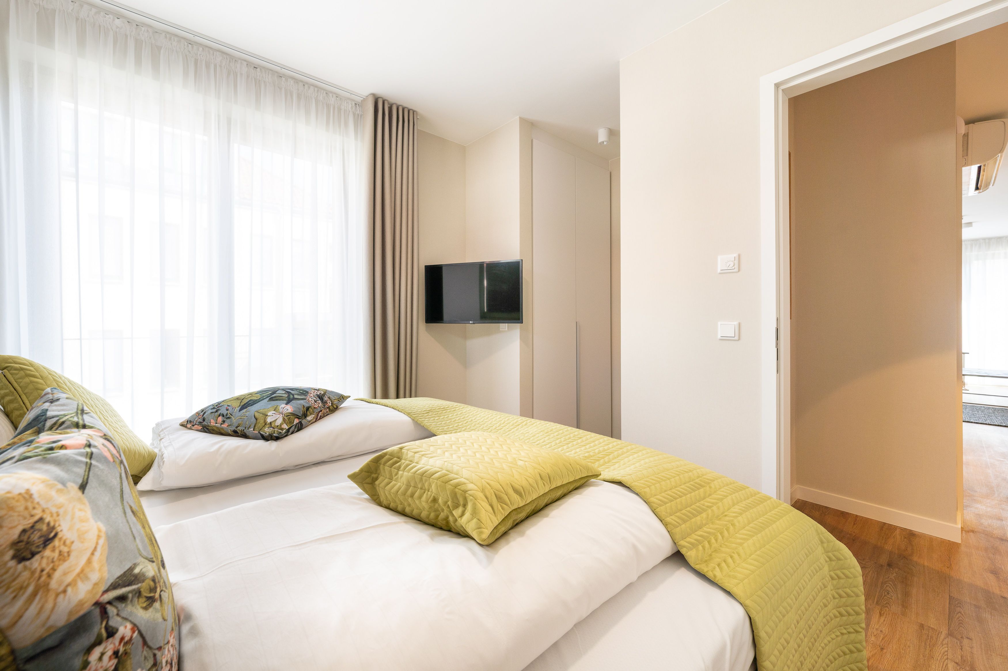 Awesome Apartments With Balcony Next To Park - Awesome apartments with balcony next to park - Gallery - 3