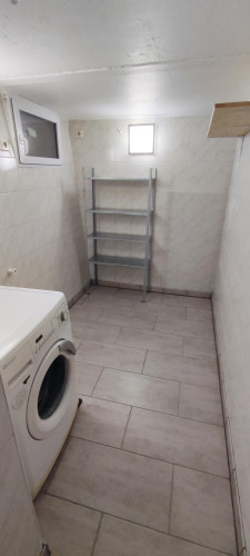 Quiet, ground-level apartment directly on the Rhine