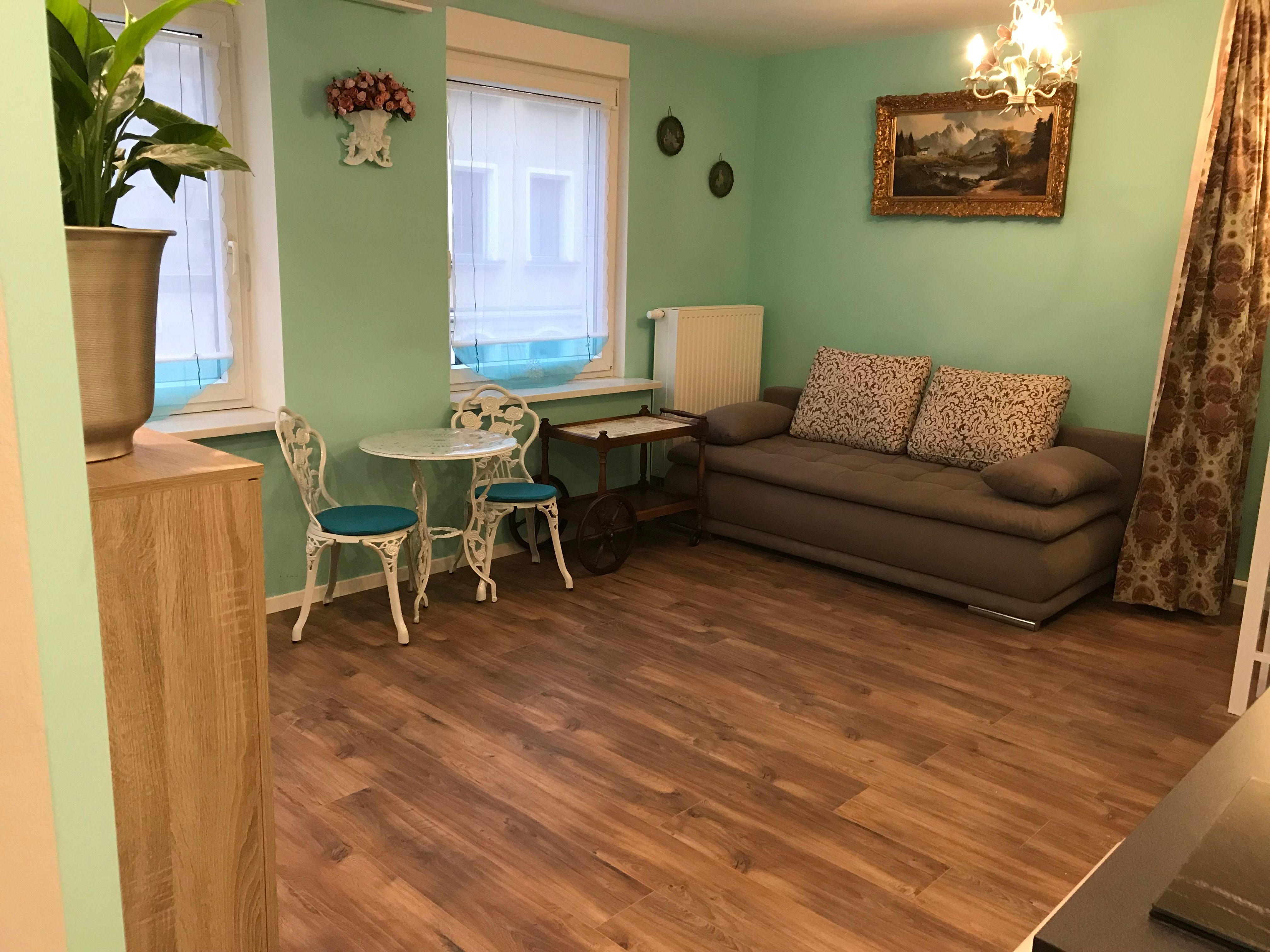 Stylish Modern 2 BR. Apartment With U1 To The City Center - 17