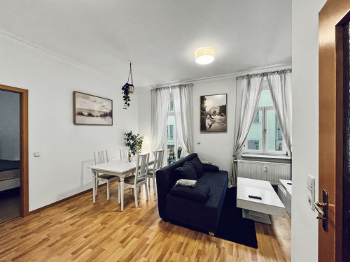 Stylish & Cosy 2 room apartment with huge balcony direct in the city