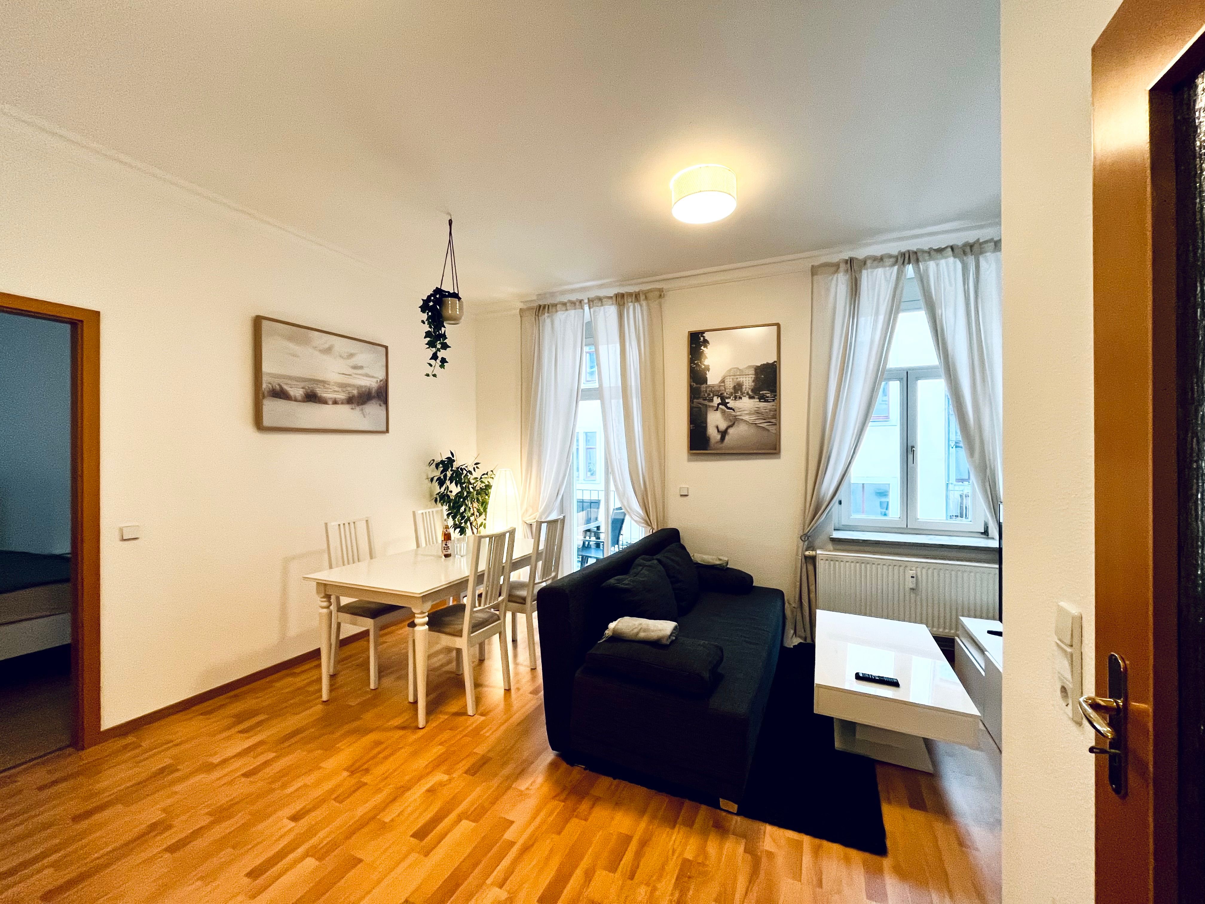  Stylish & Cosy 2 Room Apartment With Huge Balcony Direct In The City  -  Stylish & Cosy 2 room apartment with huge balcony direct in the city  - Gallery -  34