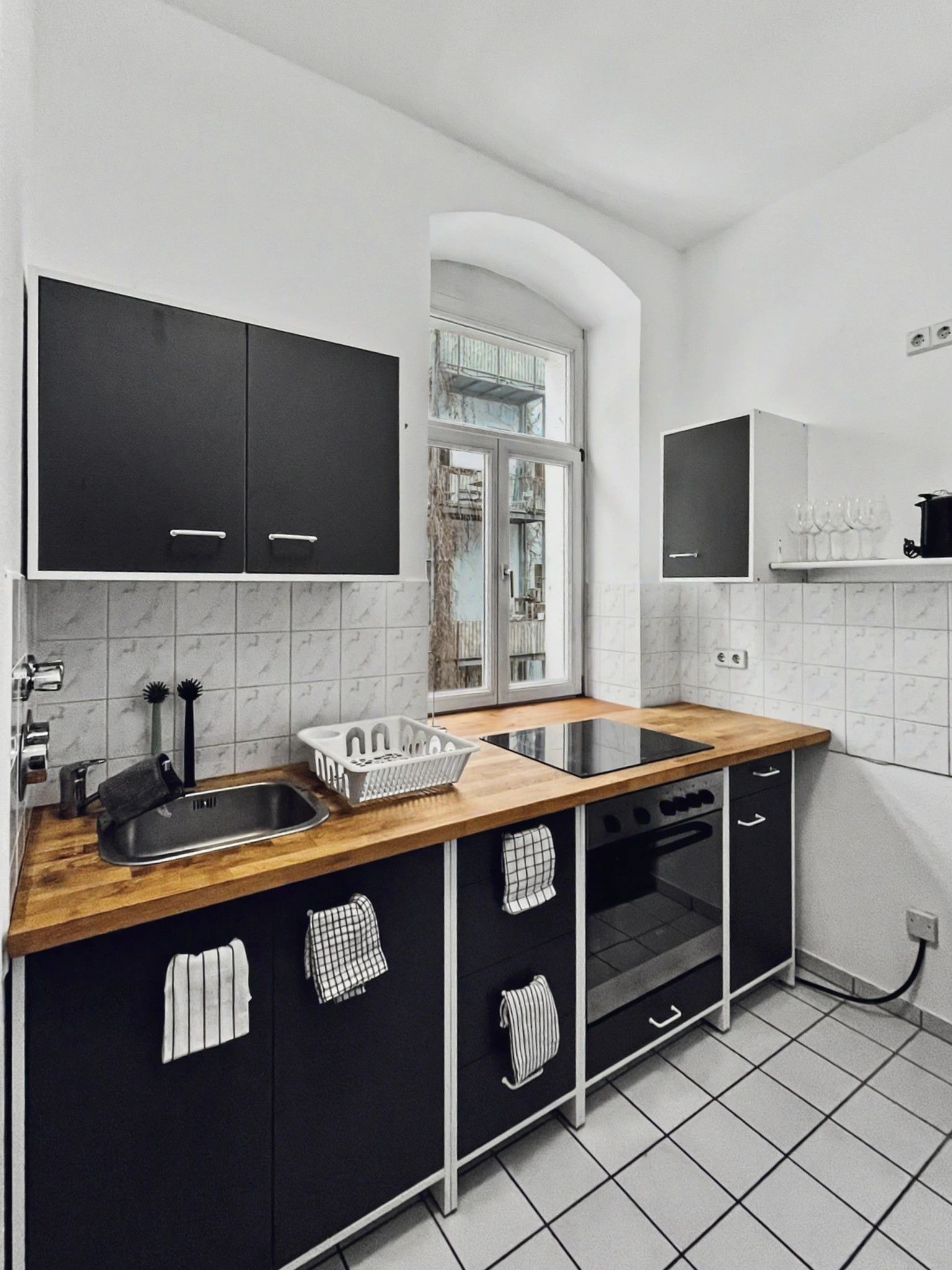  Stylish & Cosy 2 Room Apartment With Huge Balcony Direct In The City  -  Stylish & Cosy 2 room apartment with huge balcony direct in the city  - Gallery -  8