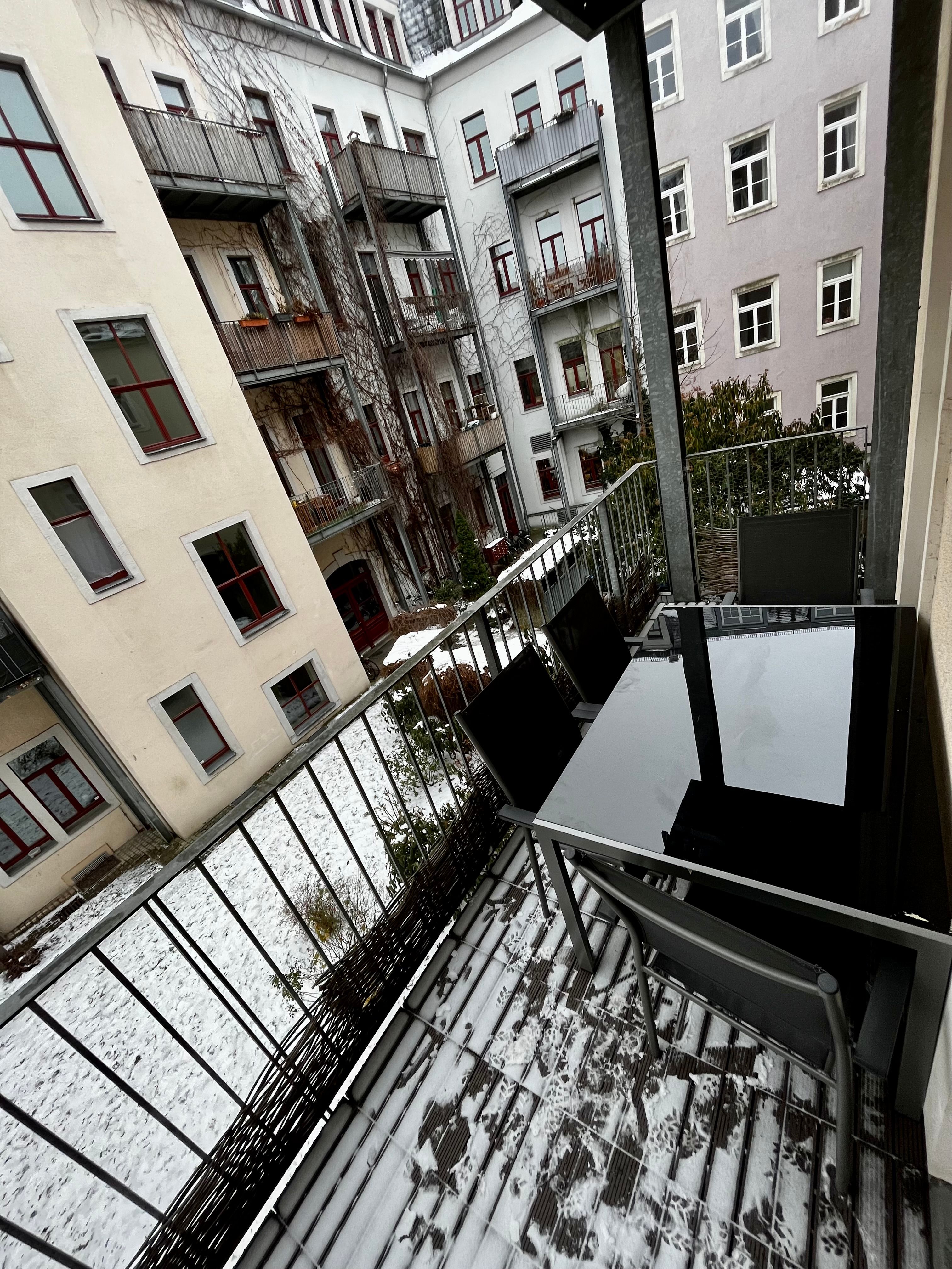 Stylish & Cosy 2 Room Apartment With Huge Balcony Direct In The City  -  Stylish & Cosy 2 room apartment with huge balcony direct in the city  - Gallery -  19