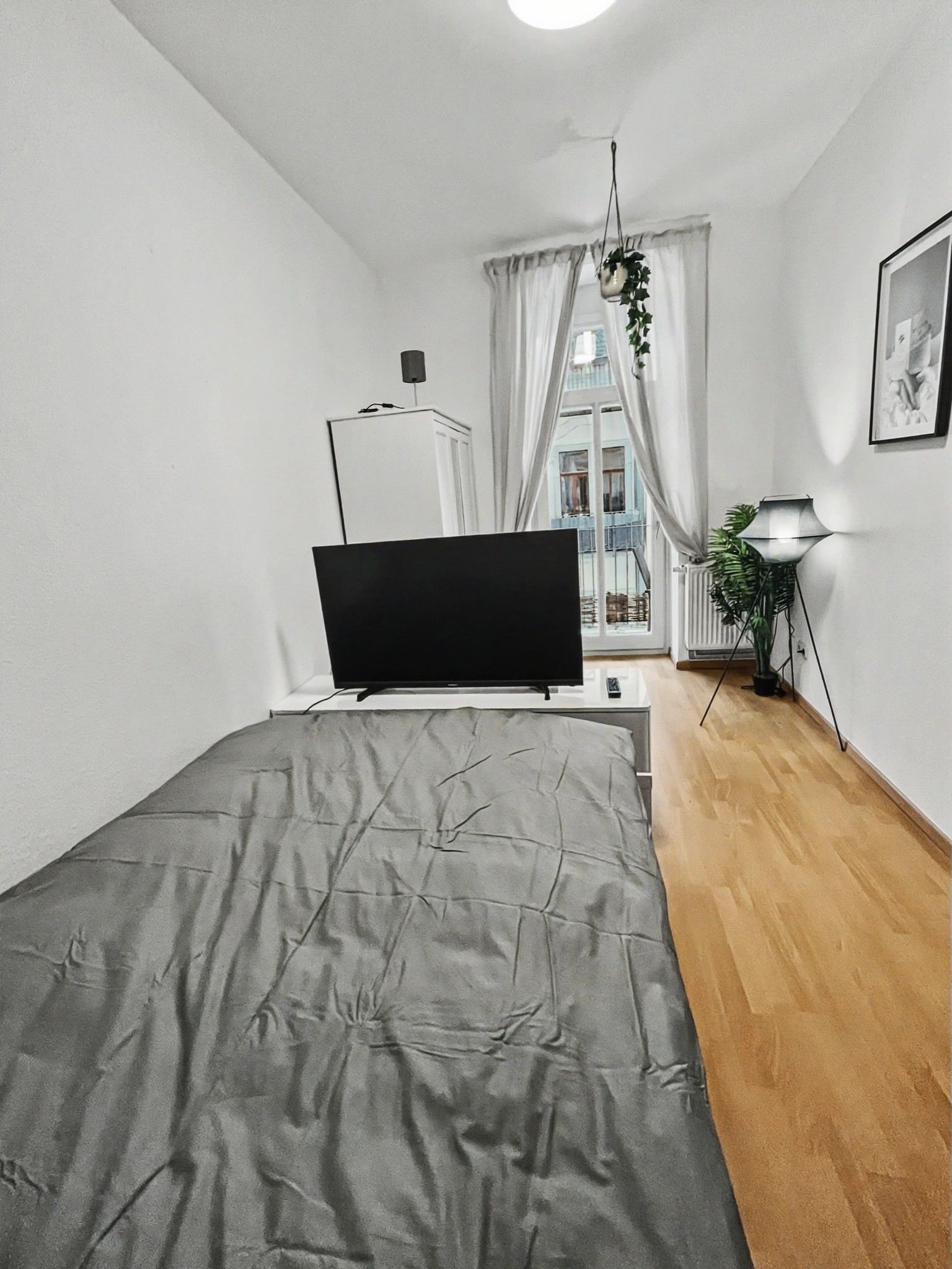  Stylish & Cosy 2 Room Apartment With Huge Balcony Direct In The City  -  Stylish & Cosy 2 room apartment with huge balcony direct in the city  - Gallery -  9