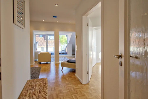 Furnished and modernized 3-room ground floor apartment with balcony in Babelsberg - Gallery - 5